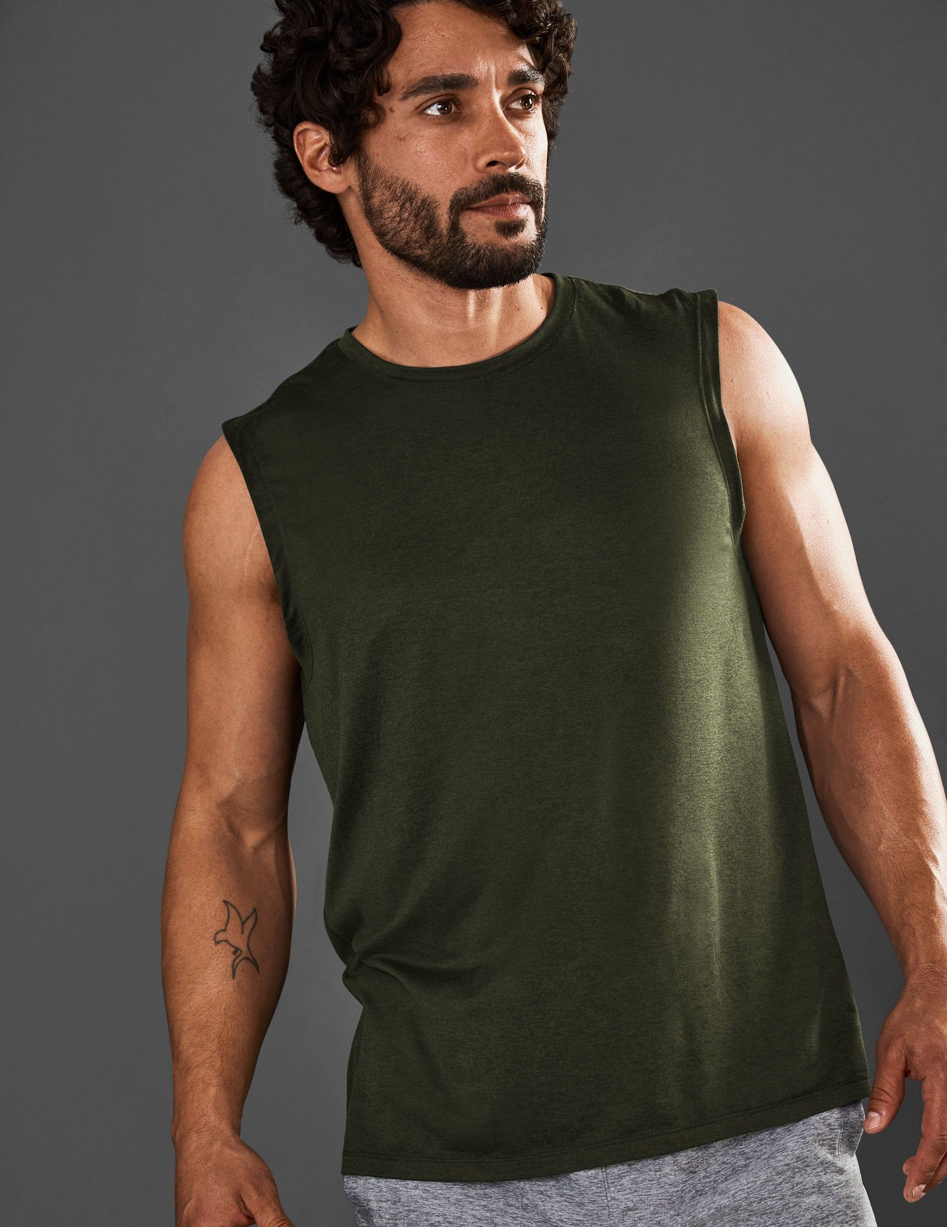 Featherweight Freeflo Men's Muscle Tank sold by Beyond Yoga product image thumbnail 5