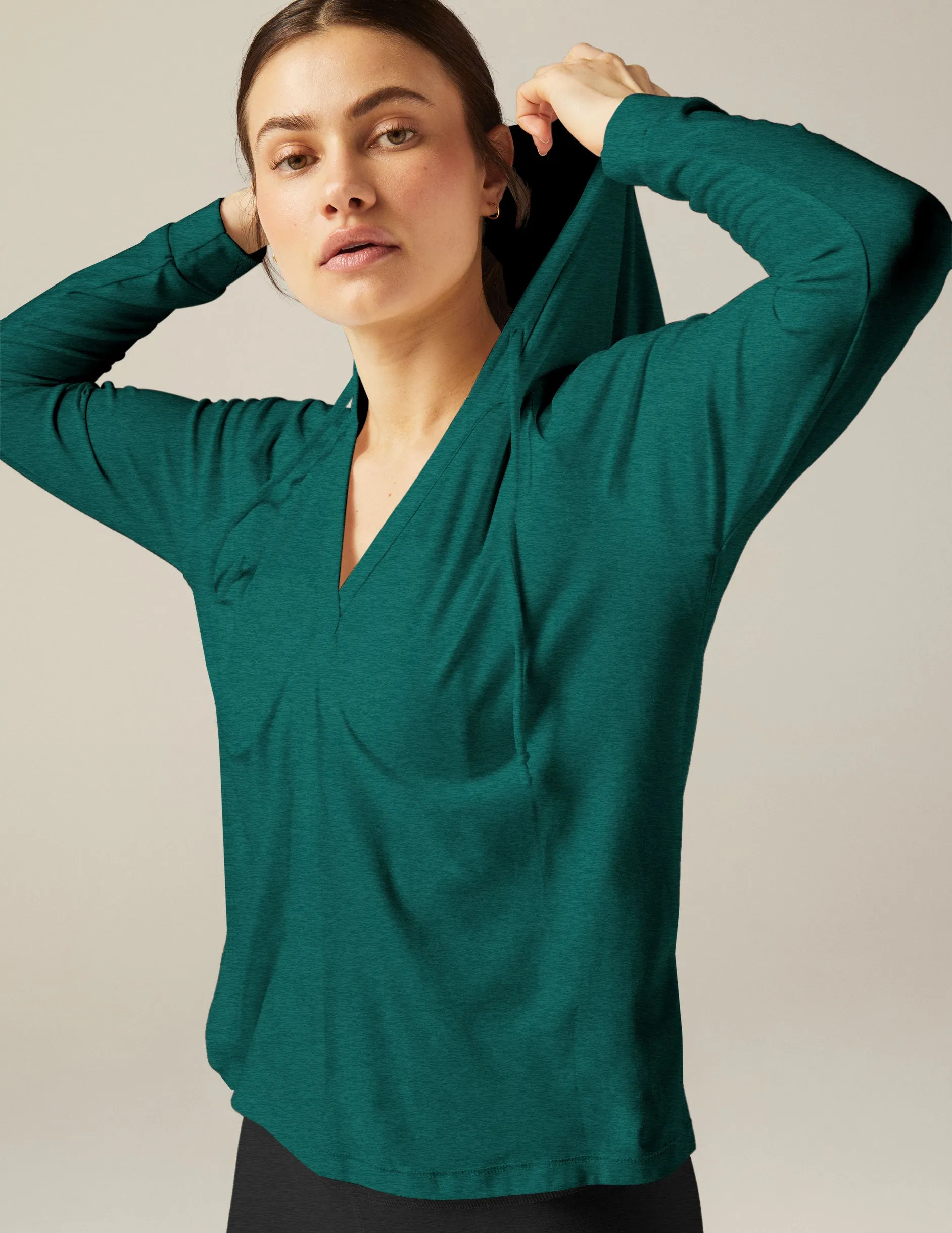 Featherweight The Splits Hoodie sold by Beyond Yoga product image thumbnail 4