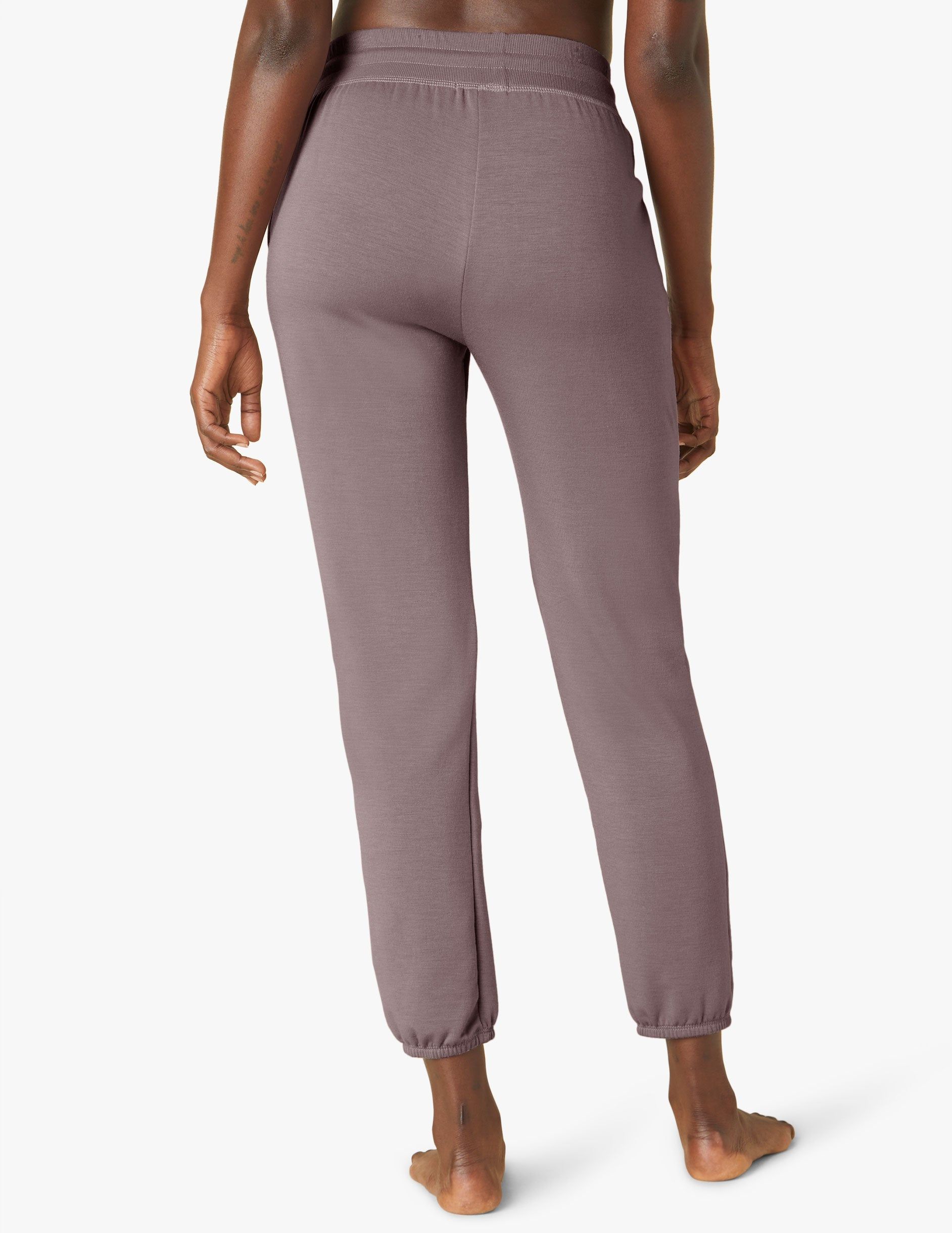 Weekender Pant sold by Beyond Yoga product image thumbnail 4