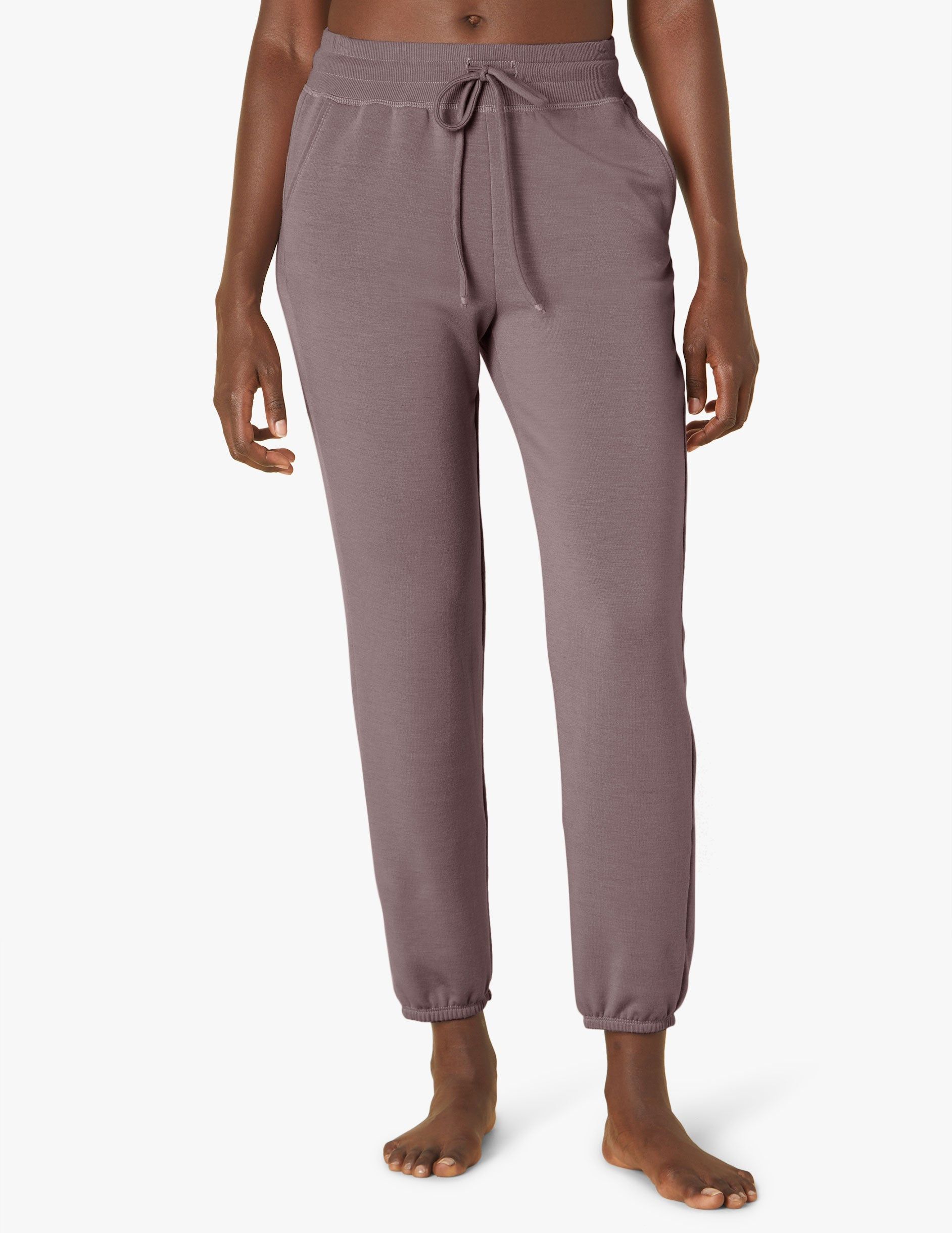 Weekender Pant sold by Beyond Yoga product image thumbnail 2