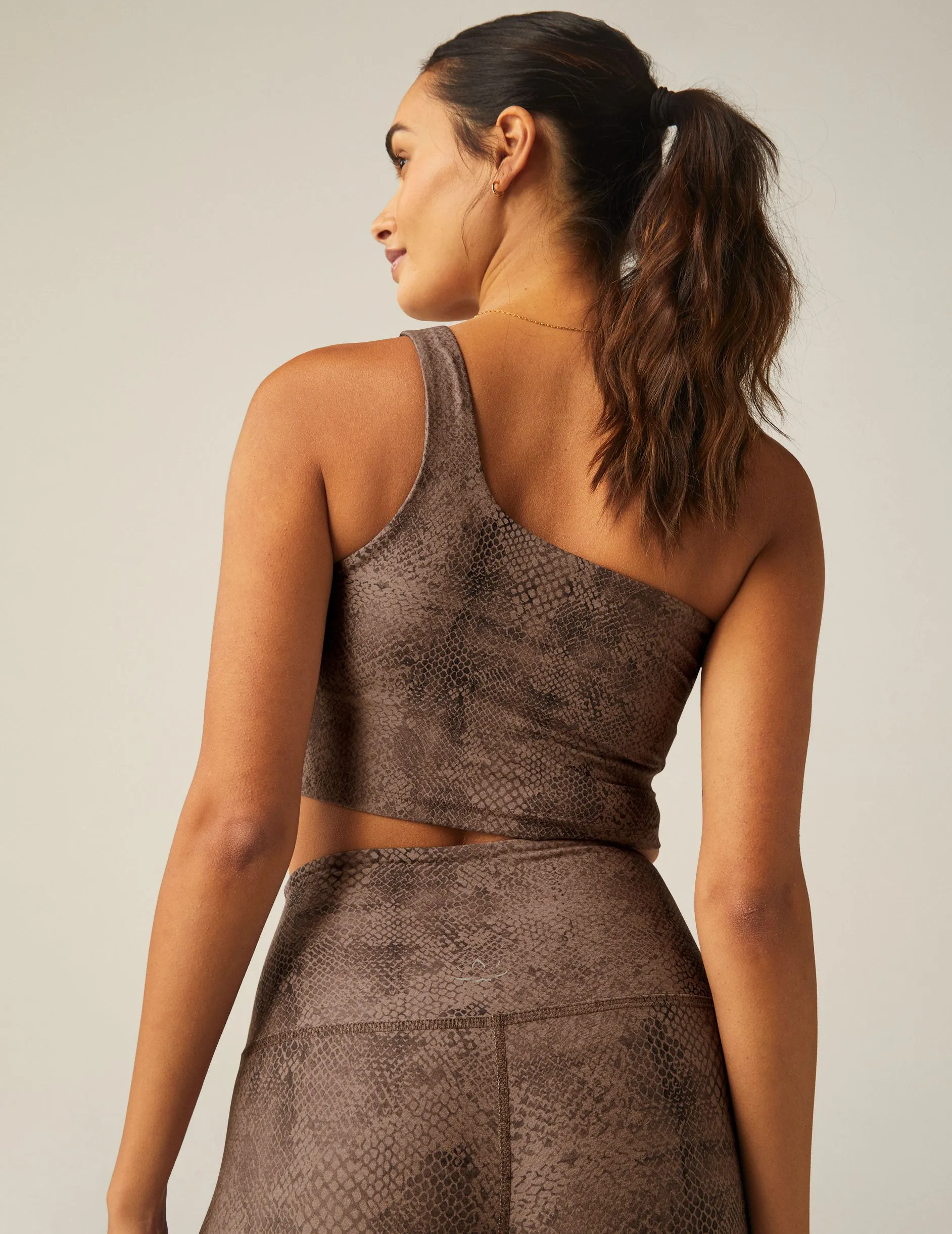 Softmark One and Only Shoulder High Cropped Tank sold by Beyond Yoga product image thumbnail 3