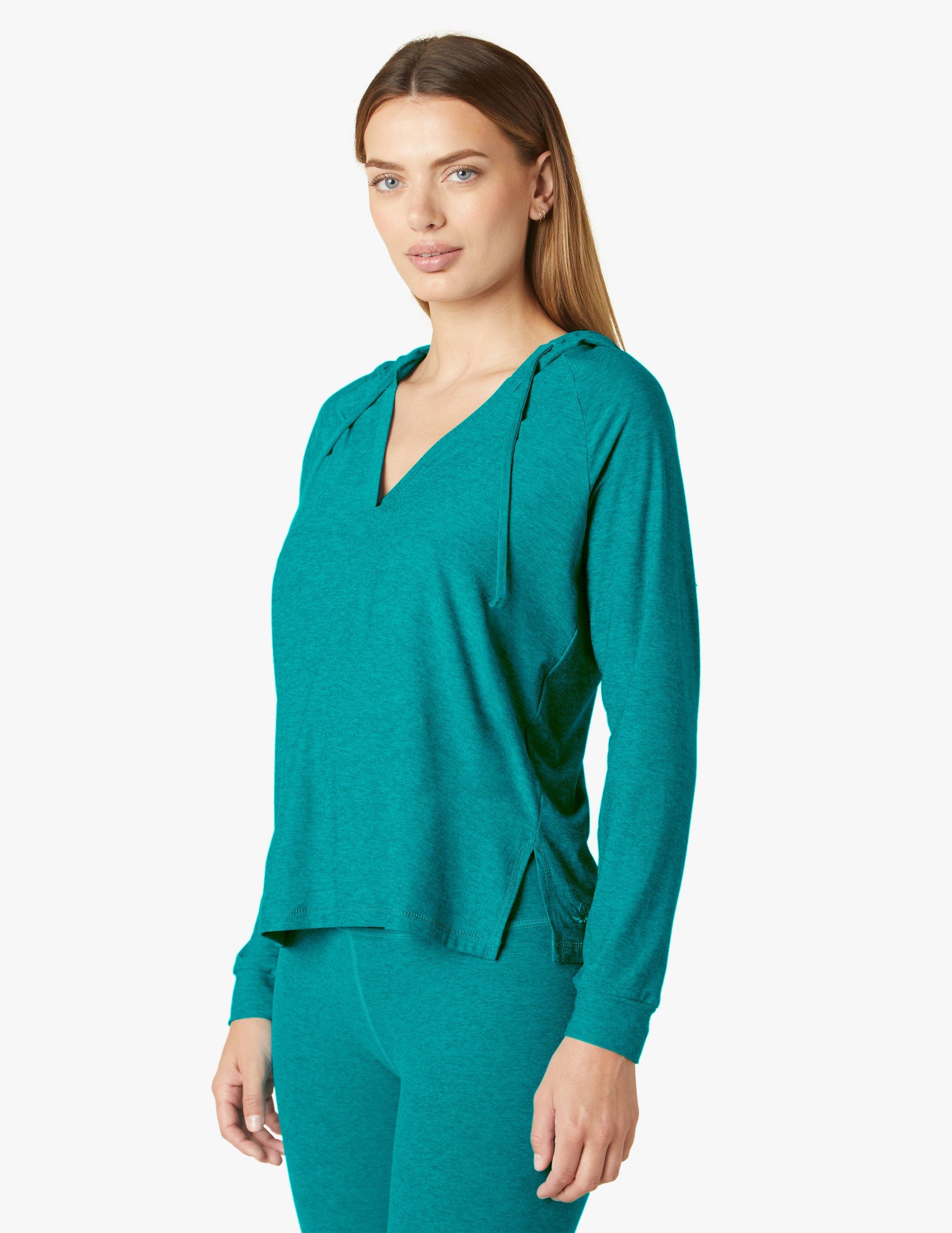 Featherweight The Splits Hoodie sold by Beyond Yoga product image thumbnail 2