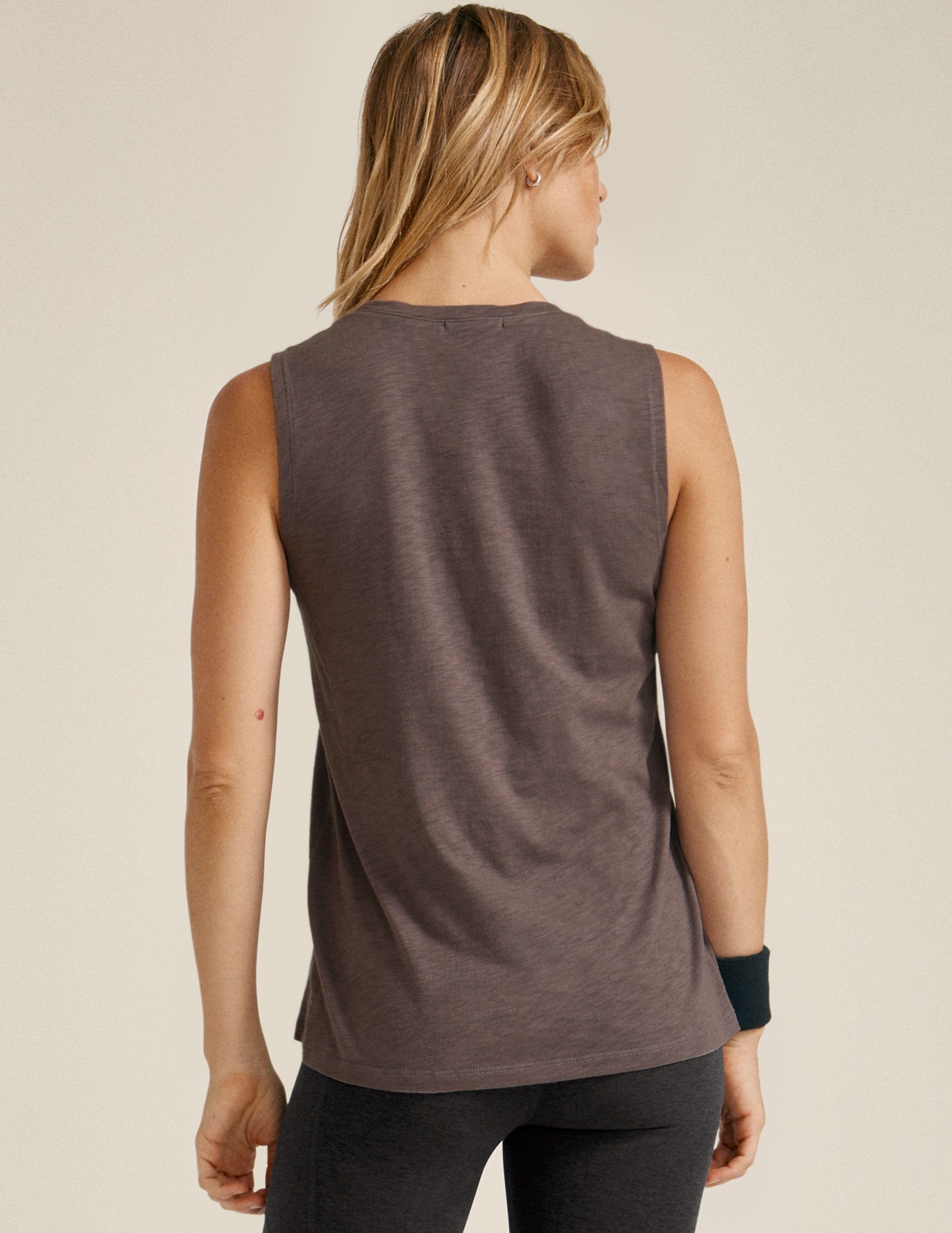 Signature Scoop Tank sold by Beyond Yoga product image thumbnail 3