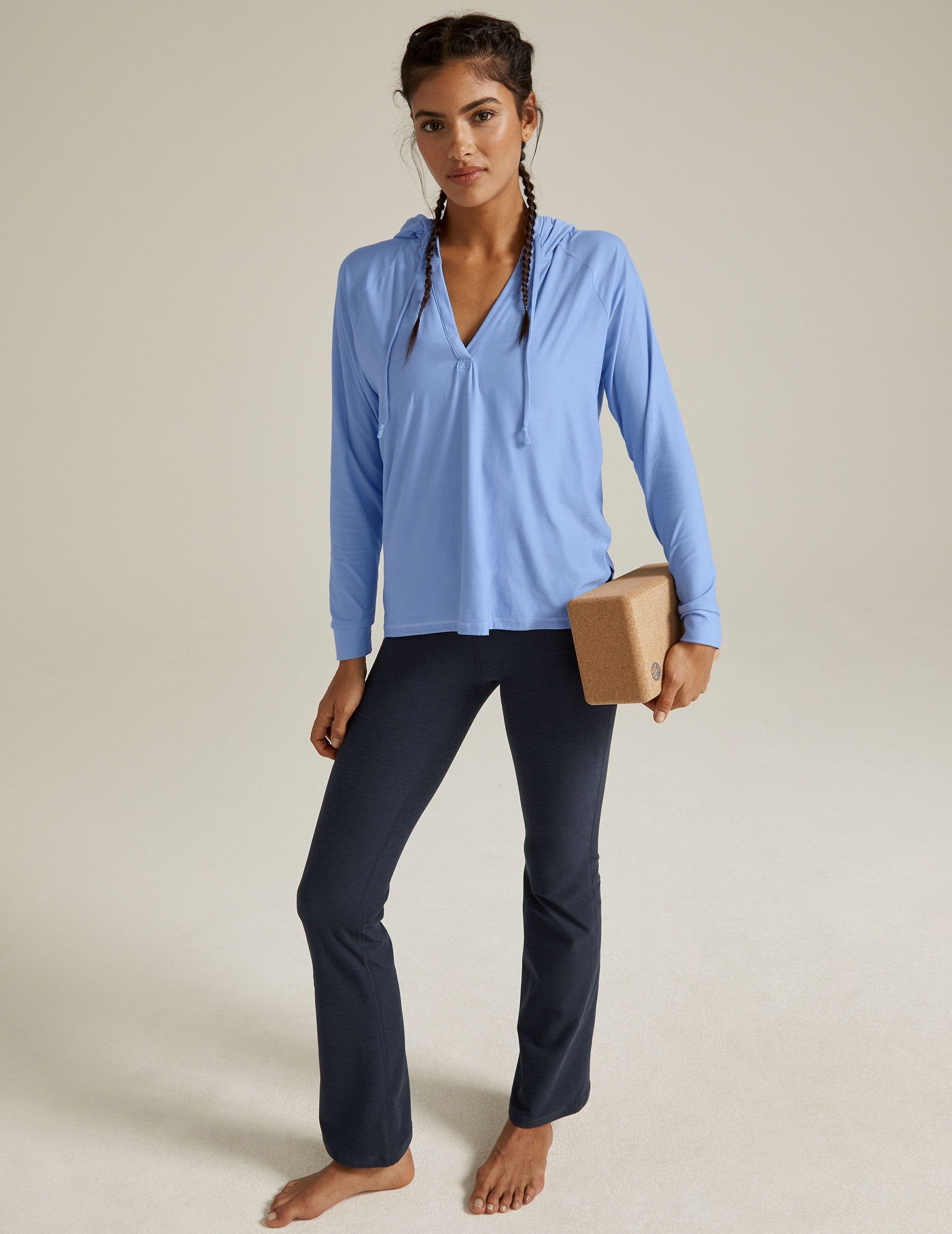 Featherweight The Splits Hoodie sold by Beyond Yoga product image thumbnail 5