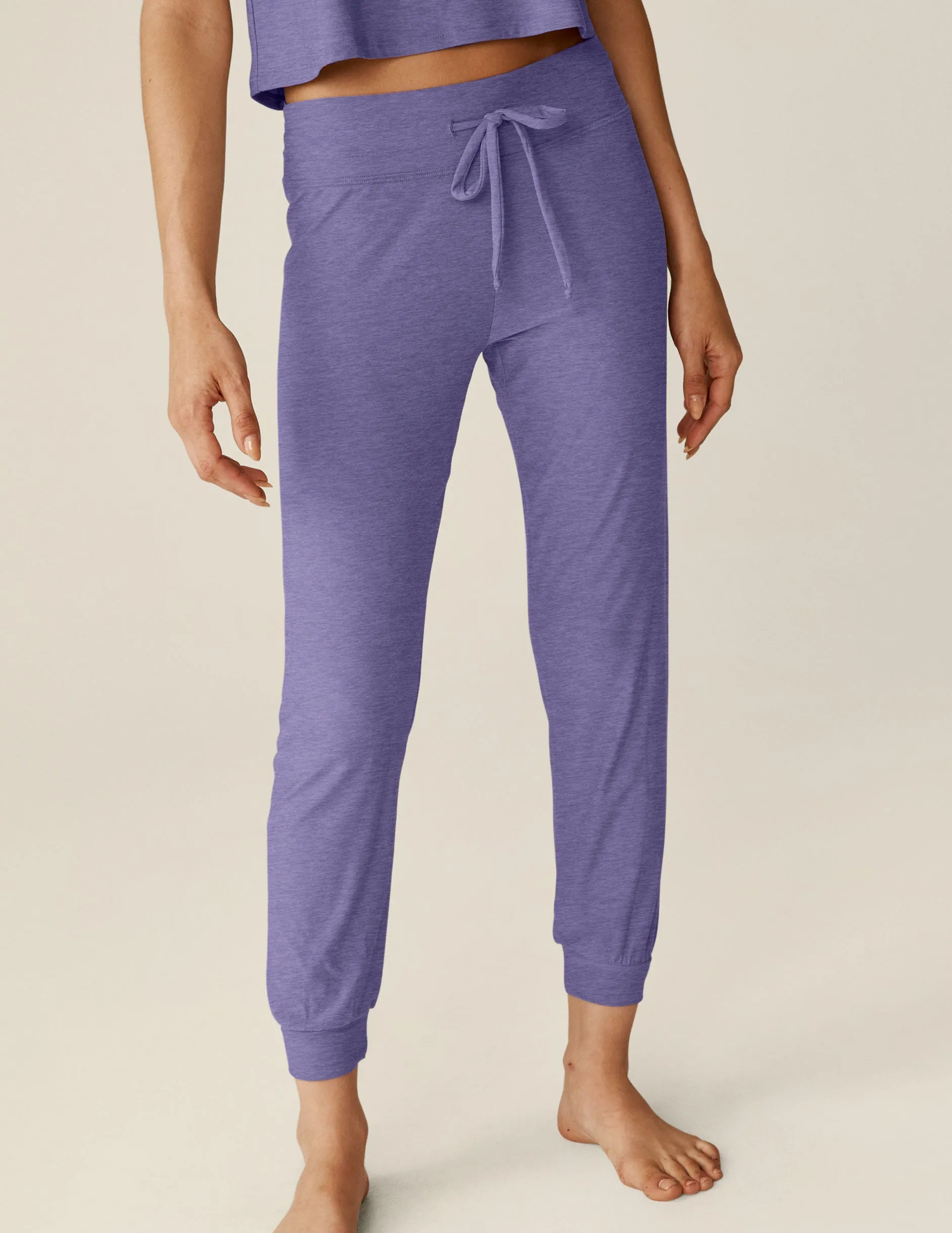 Featherweight Lounge Around Midi Jogger sold by Beyond Yoga product image thumbnail 3