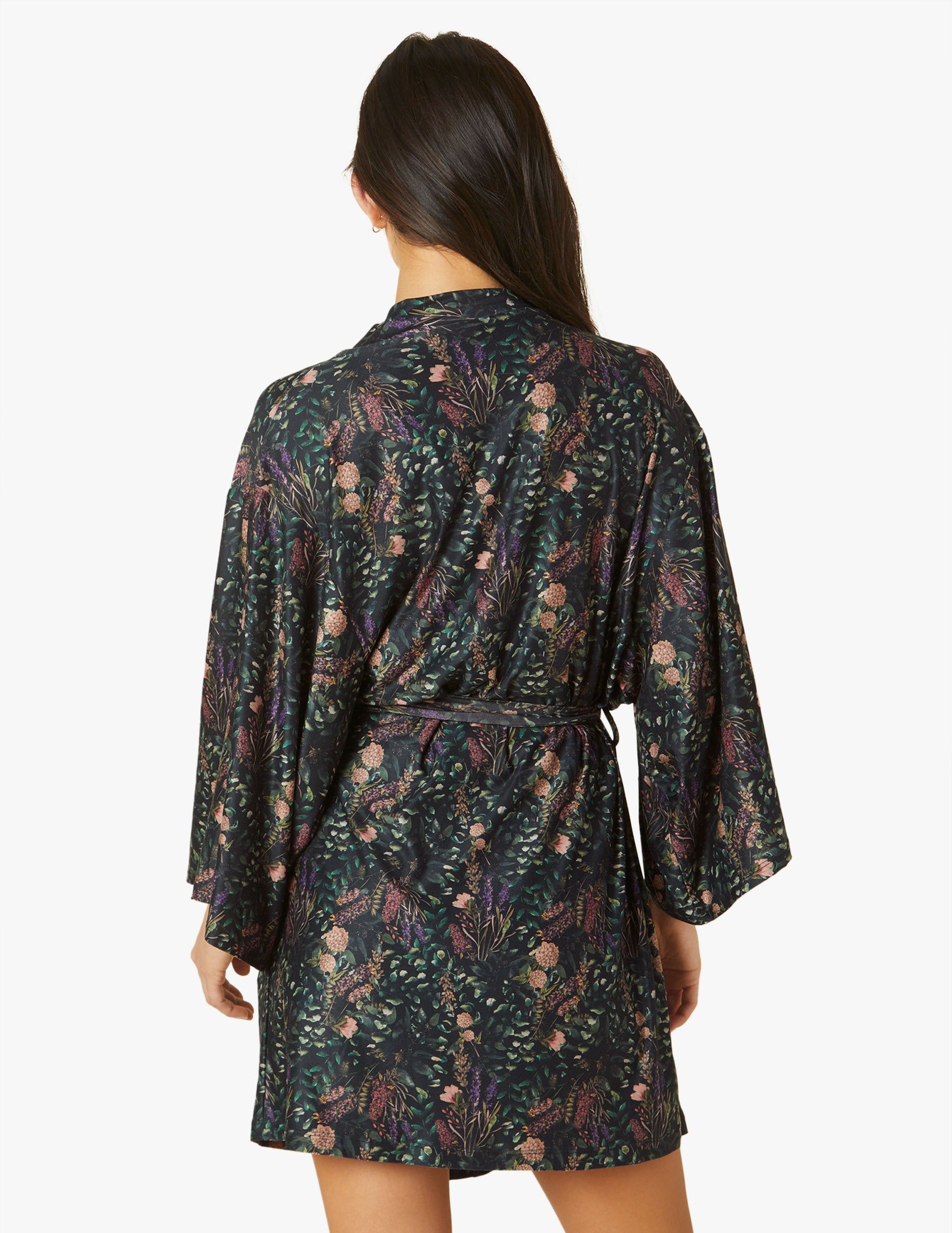 Featherweight SoftMark Comfort Queen Sleep Robe sold by Beyond Yoga product image thumbnail 4