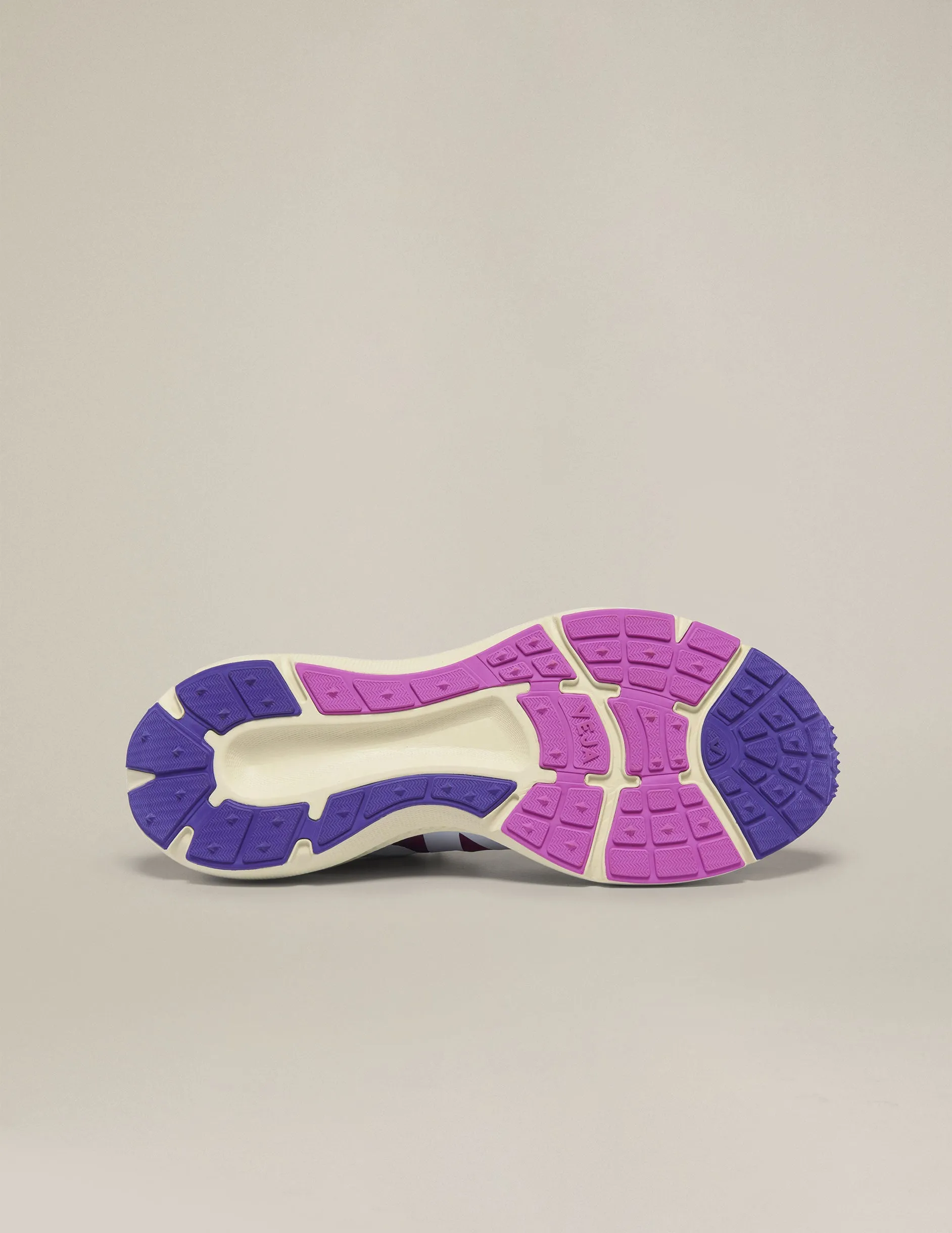 VEJA Condor 3 Sneakers sold by Beyond Yoga product image thumbnail 5