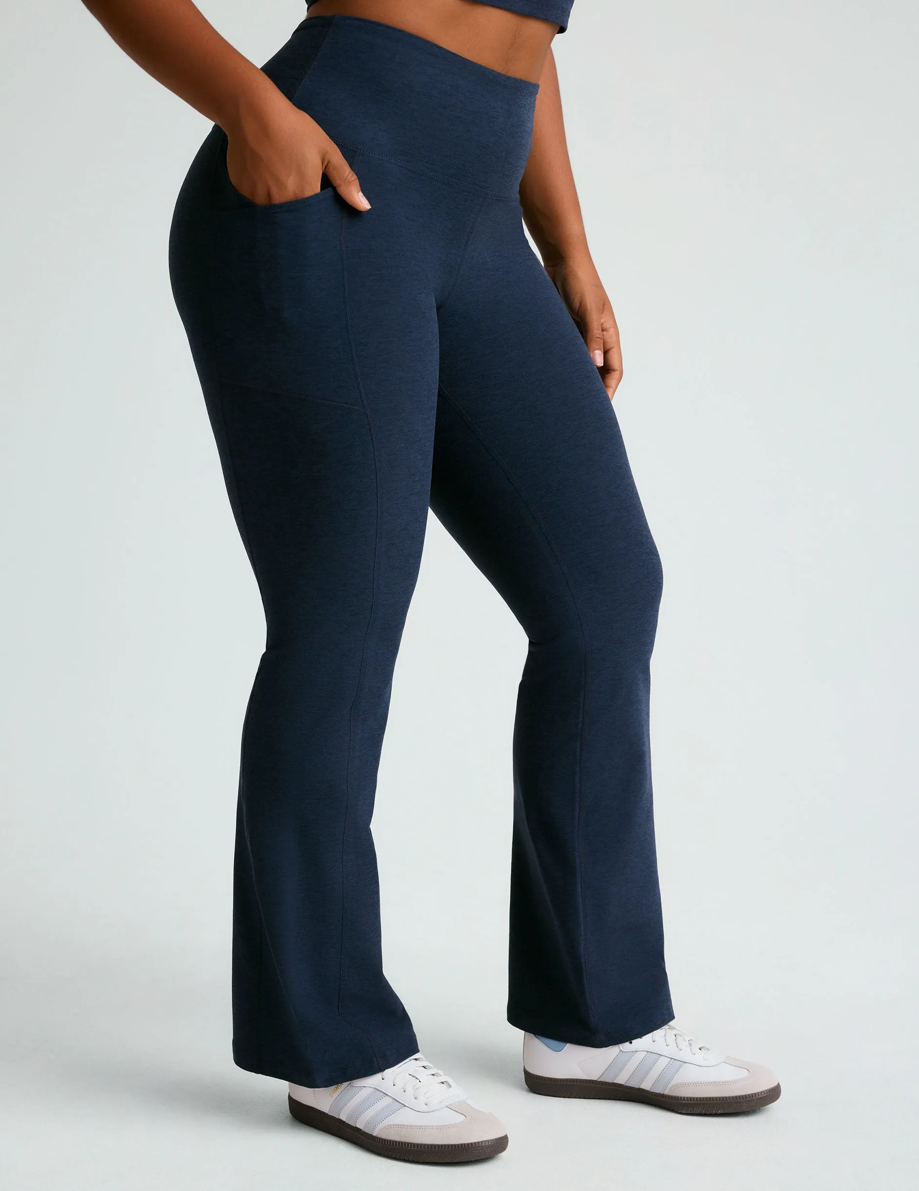 Spacedye Versatility Pocket Bootcut Pant sold by Beyond Yoga product image thumbnail 2