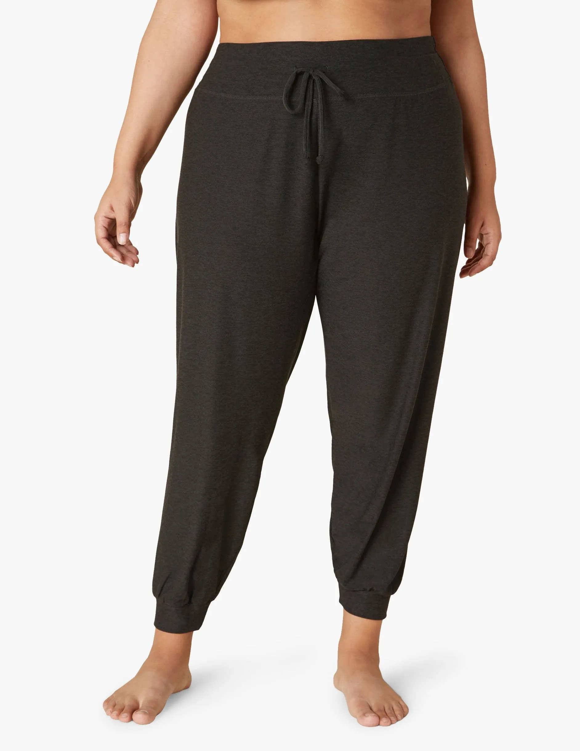 Featherweight Lounge Around Midi Jogger sold by Beyond Yoga product image thumbnail 5