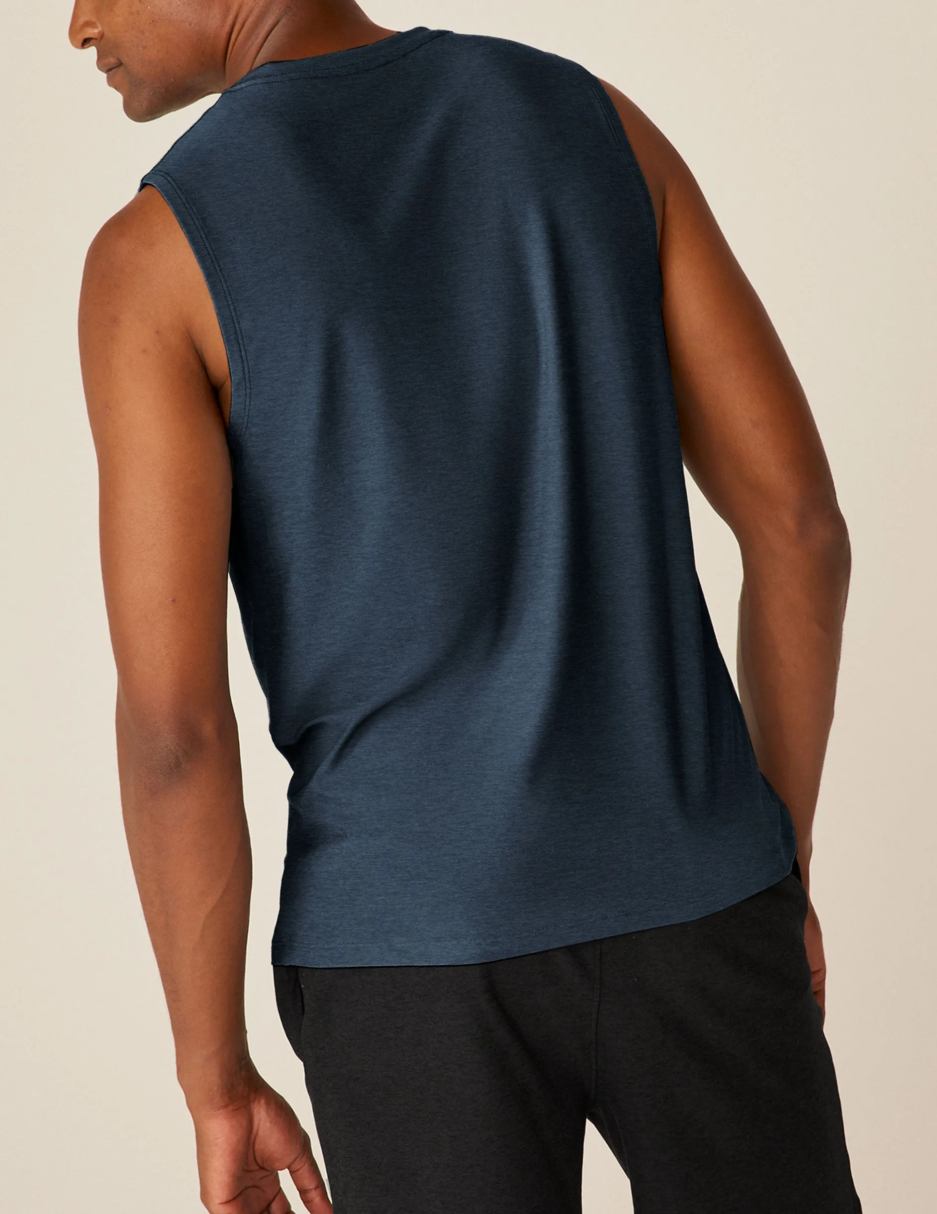 Featherweight Freeflo Men's Muscle Tank 2.0 sold by Beyond Yoga product image thumbnail 3