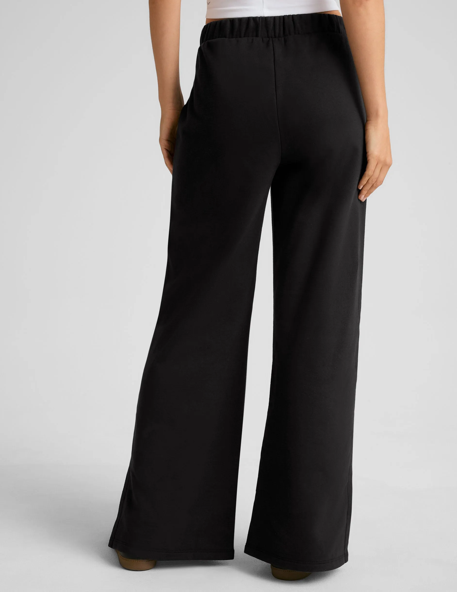 LuxeFleece Wide Leg Pant sold by Beyond Yoga product image thumbnail 4