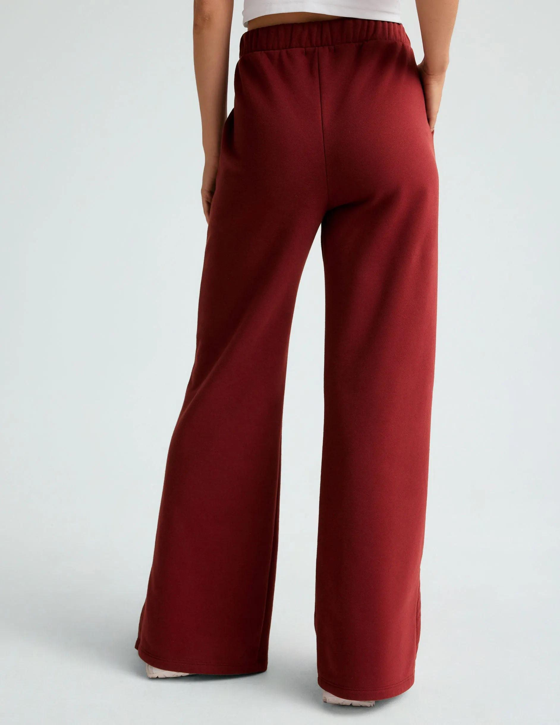 LuxeFleece Wide Leg Pant sold by Beyond Yoga product image thumbnail 4