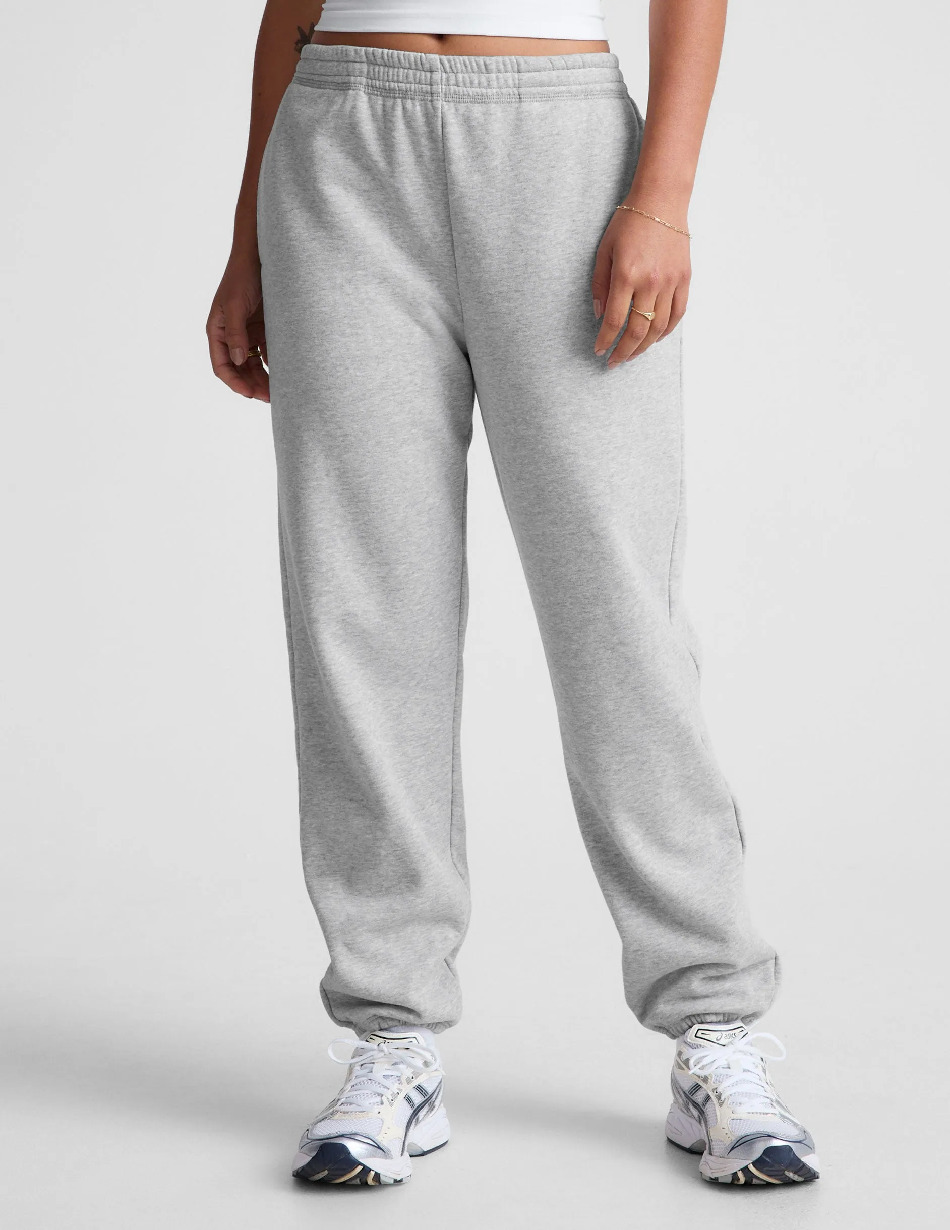 LuxeFleece Sweatpant sold by Beyond Yoga product image thumbnail 2