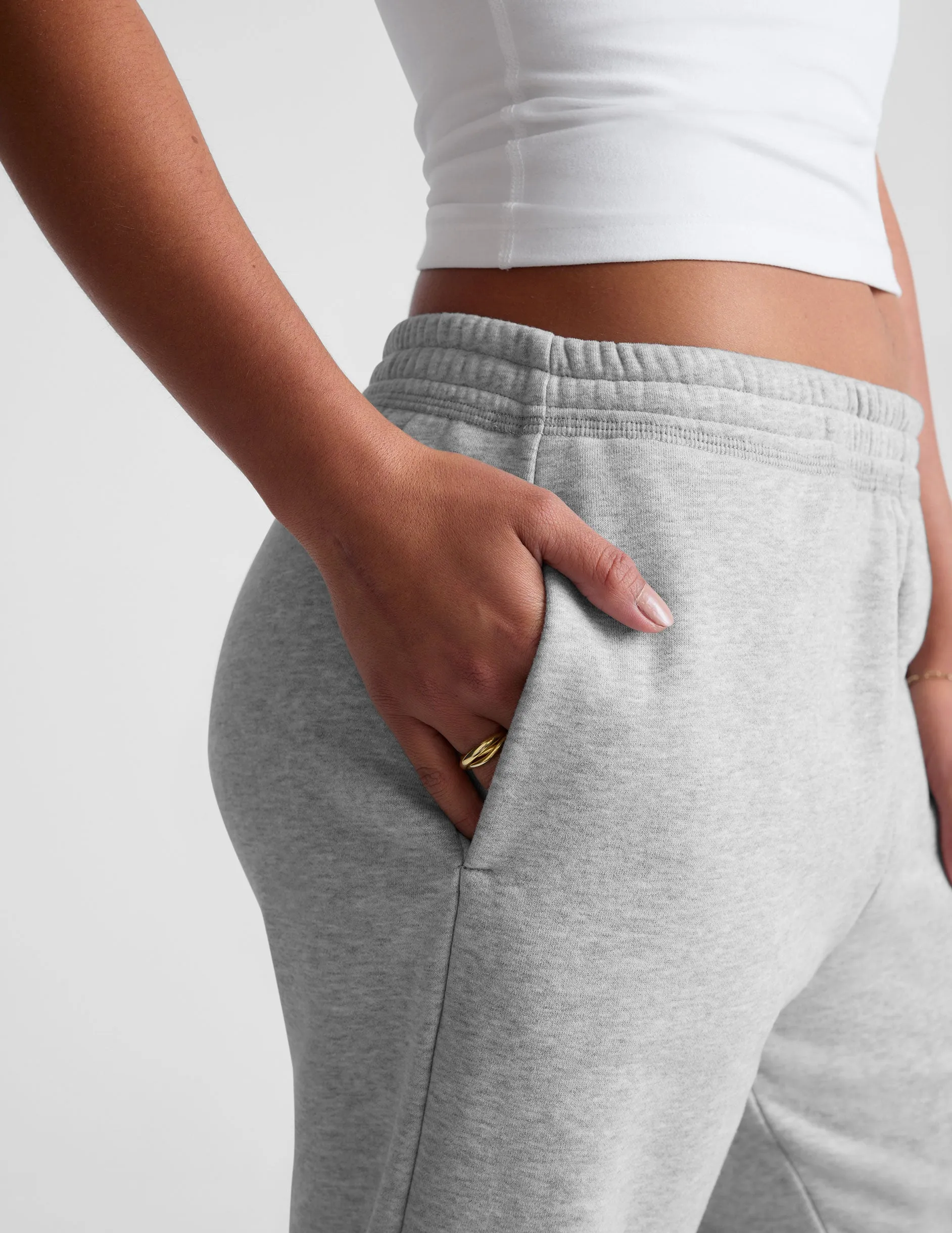 LuxeFleece Sweatpant sold by Beyond Yoga product image thumbnail 5
