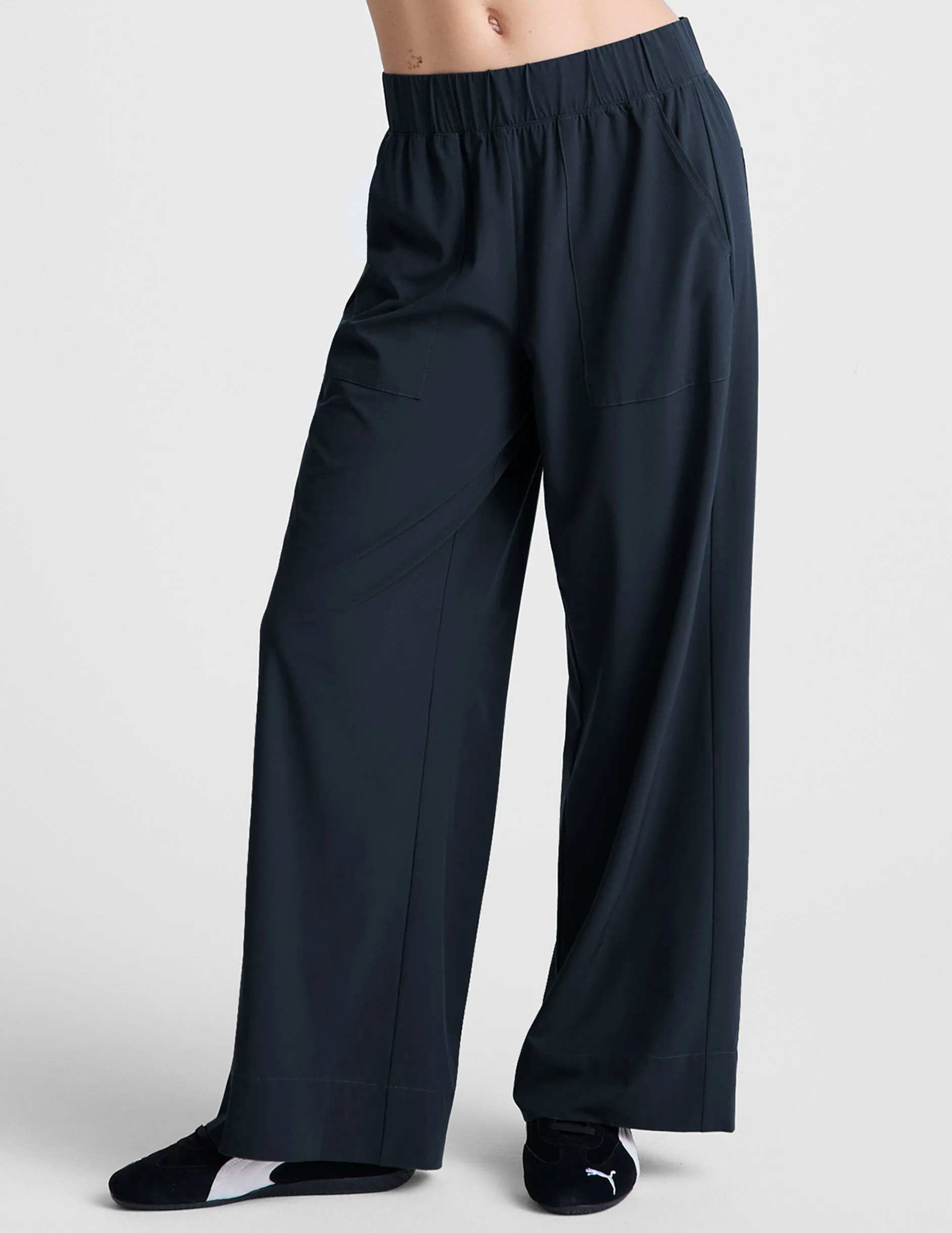 Easy Wide Leg 29" Pant sold by Beyond Yoga product image thumbnail 2