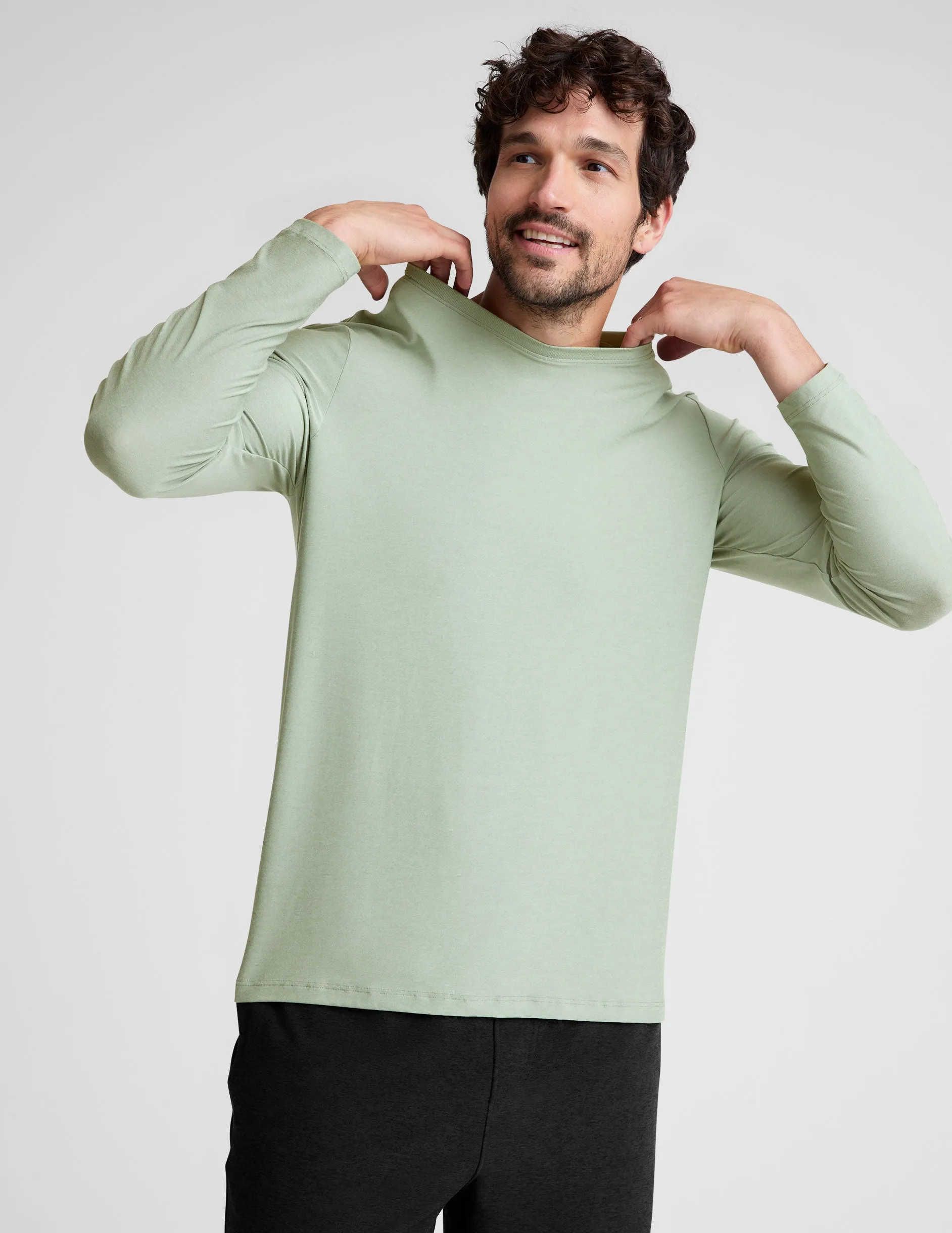 Always Beyond Men's Long Sleeve Crew 2.0 sold by Beyond Yoga product image thumbnail 2