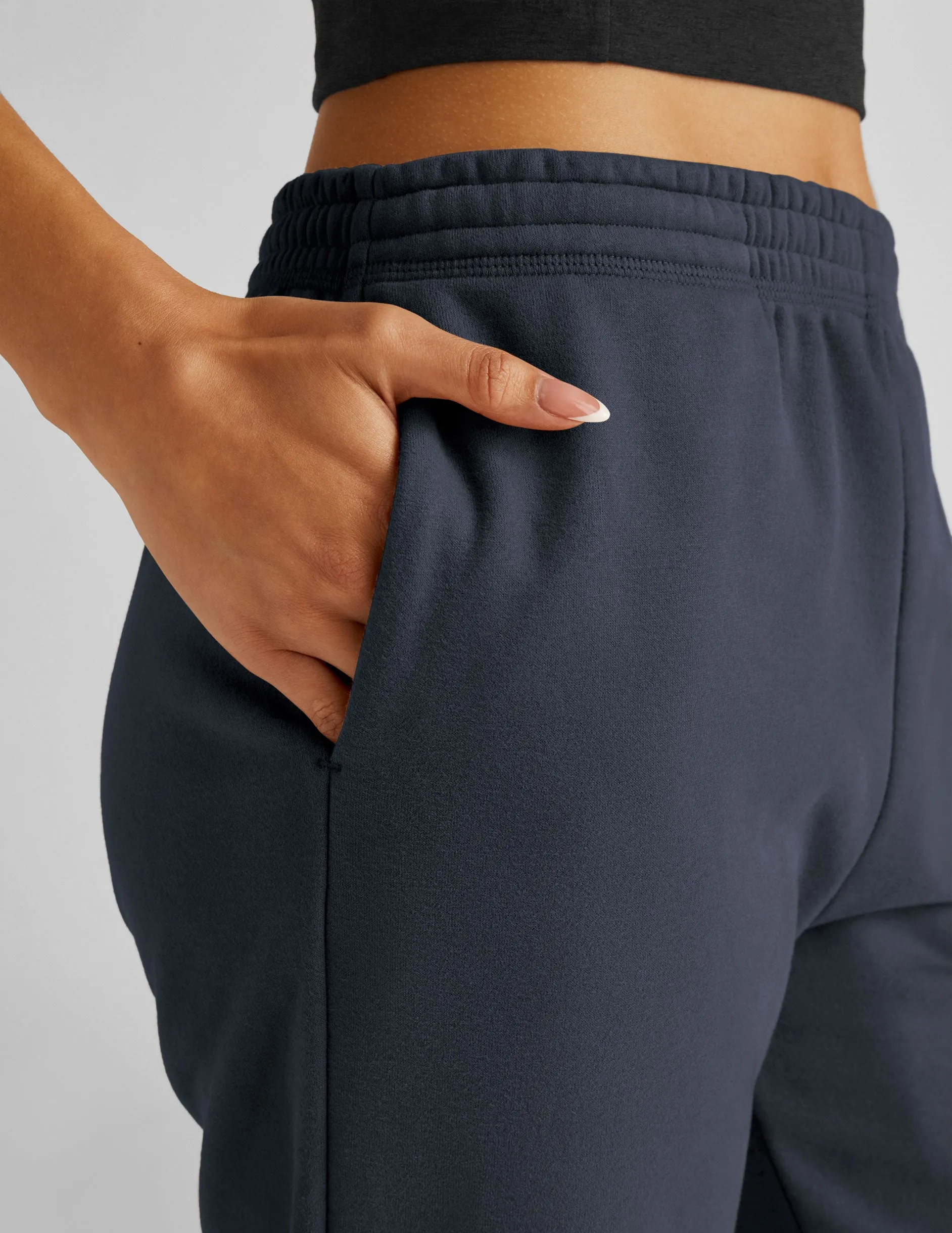 LuxeFleece Sweatpant sold by Beyond Yoga product image thumbnail 5