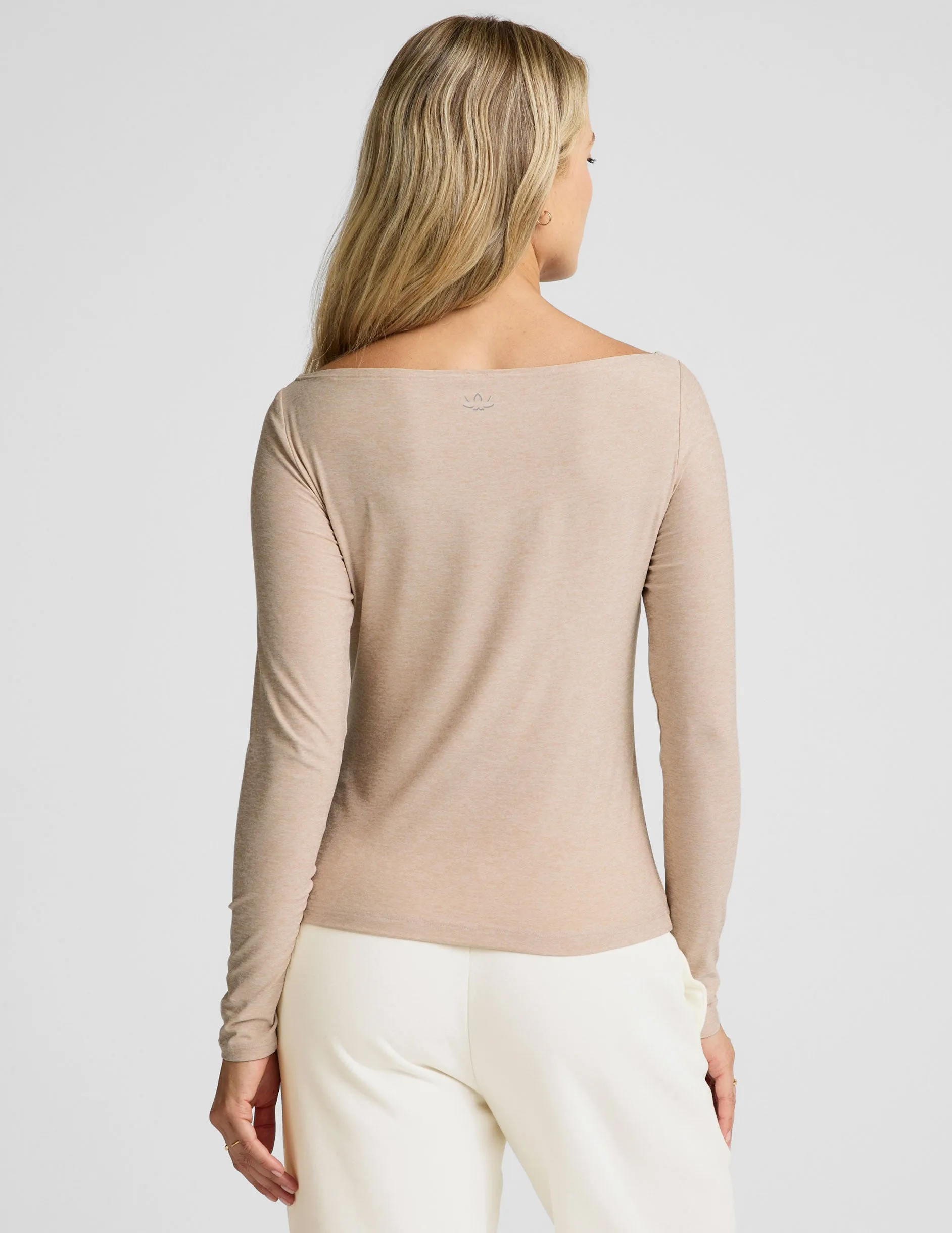 Featherweight Shoulder It Pullover sold by Beyond Yoga product image thumbnail 3