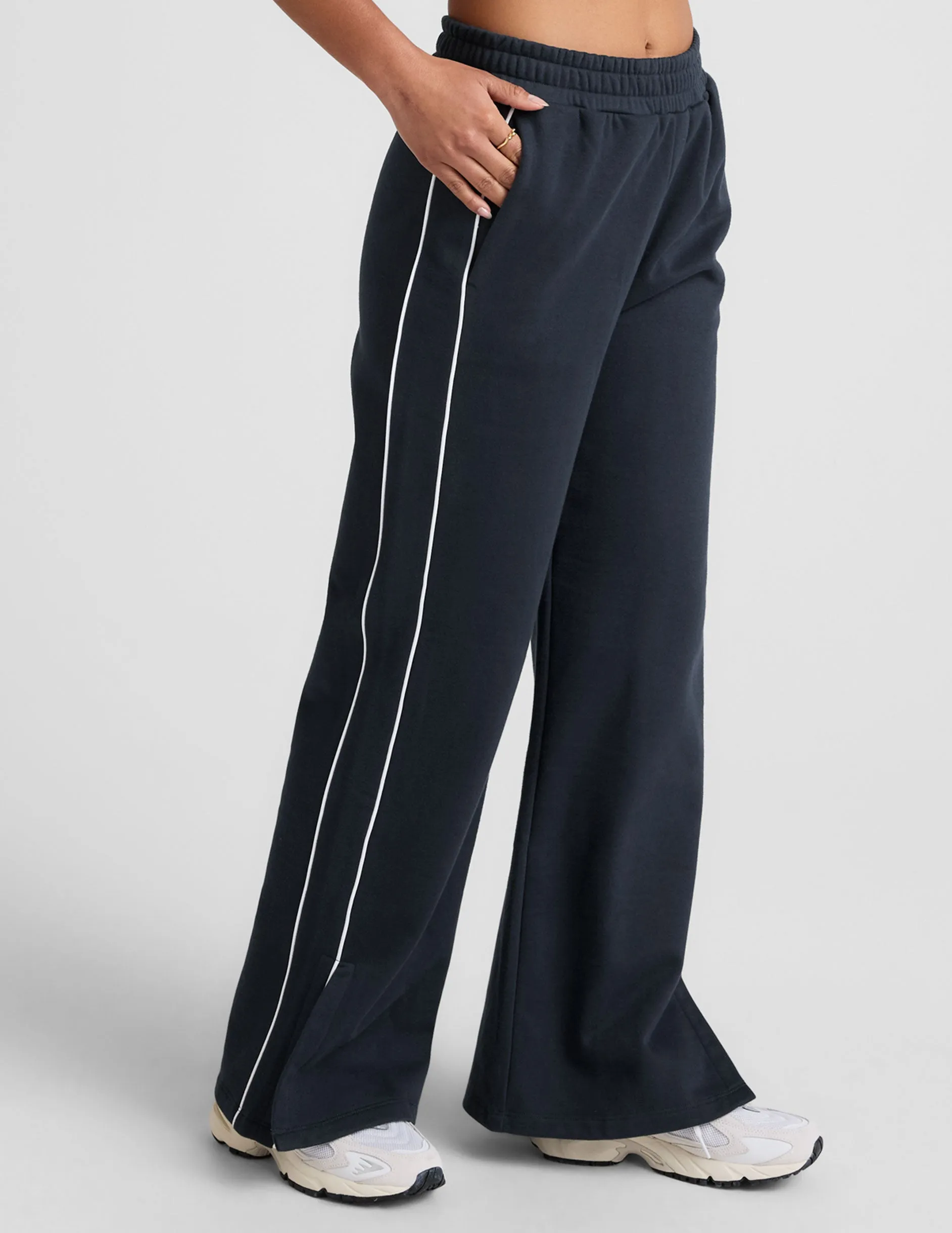 LuxeFleece Piper Wide Leg Pant sold by Beyond Yoga product image thumbnail 3