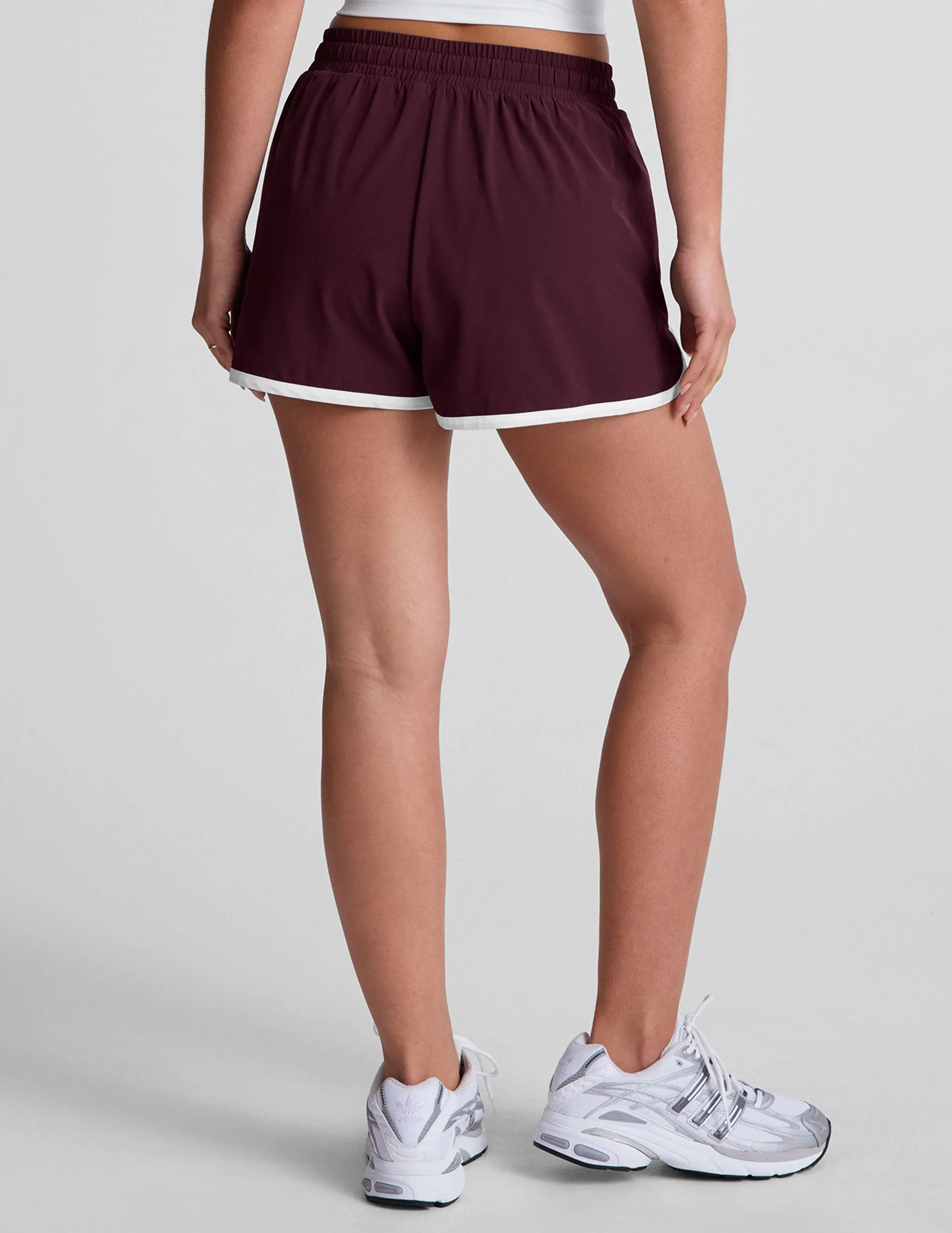 Stretch Woven The Course 2.5" Short sold by Beyond Yoga product image thumbnail 5