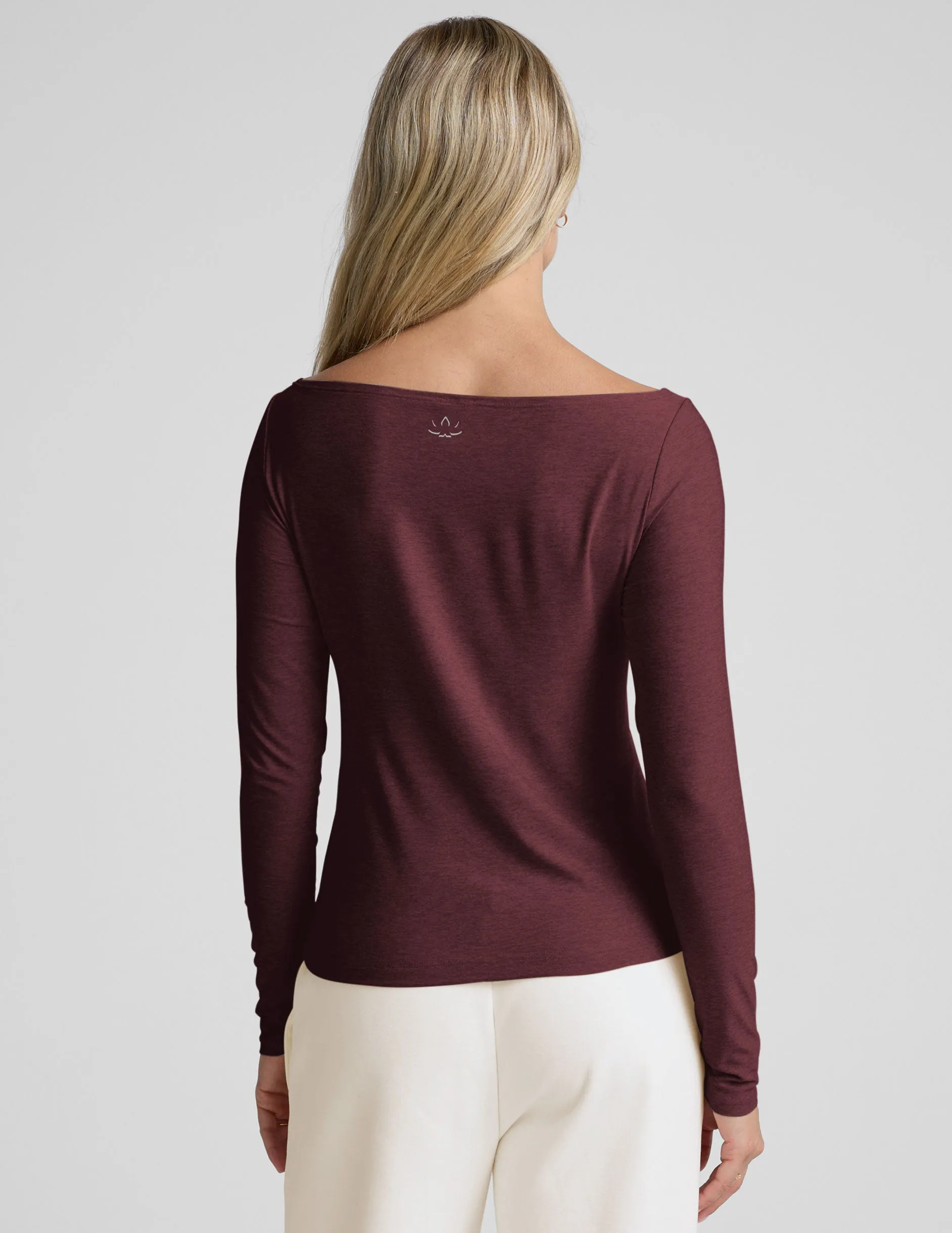 Featherweight Shoulder It Pullover sold by Beyond Yoga product image thumbnail 3