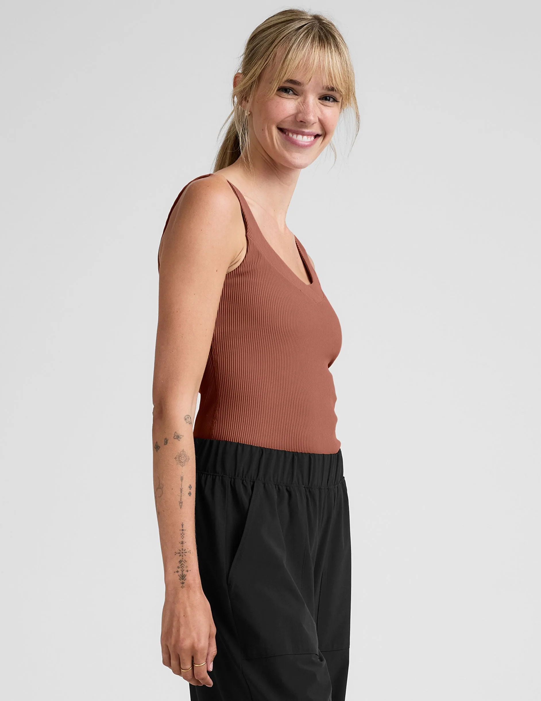 Impulse Ribbed Classic Tank sold by Beyond Yoga product image thumbnail 2