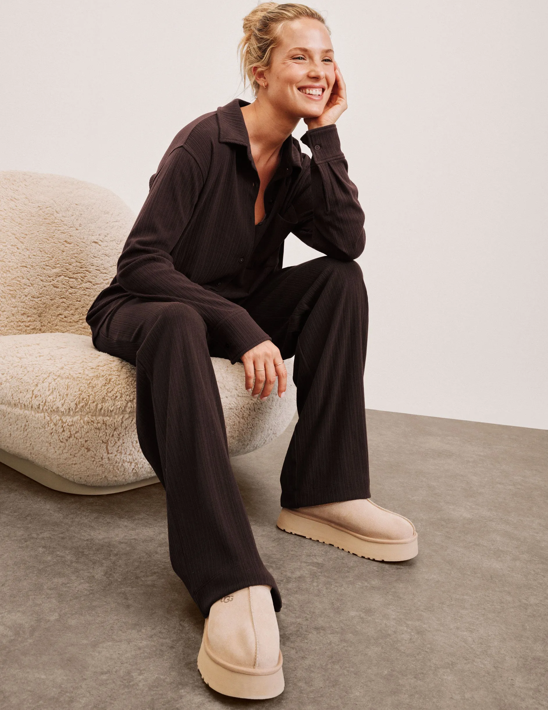 Breathe Easy Ribbed Wide Leg Pant sold by Beyond Yoga product image thumbnail 3