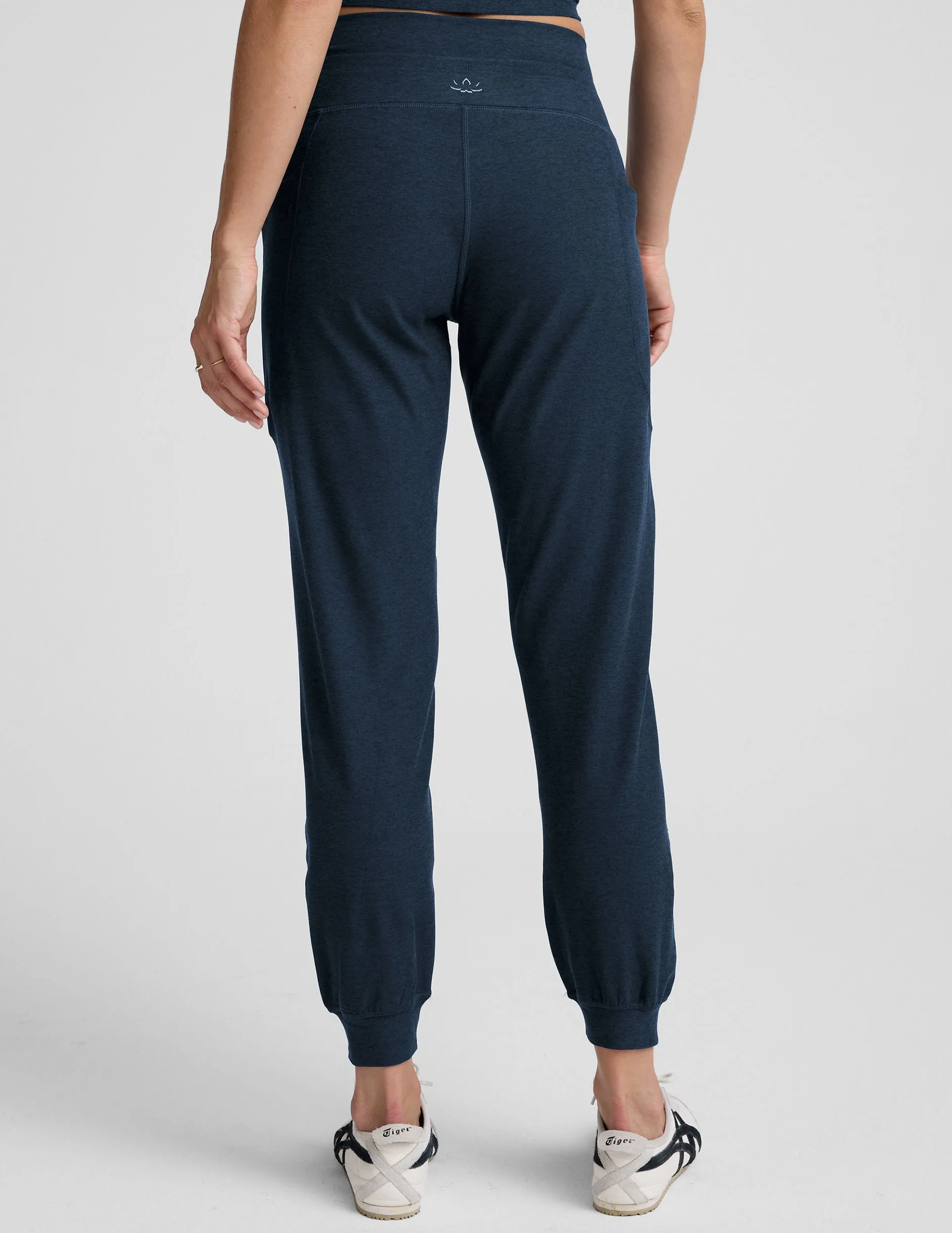 Spacedye Go Pocket Jogger sold by Beyond Yoga product image thumbnail 5