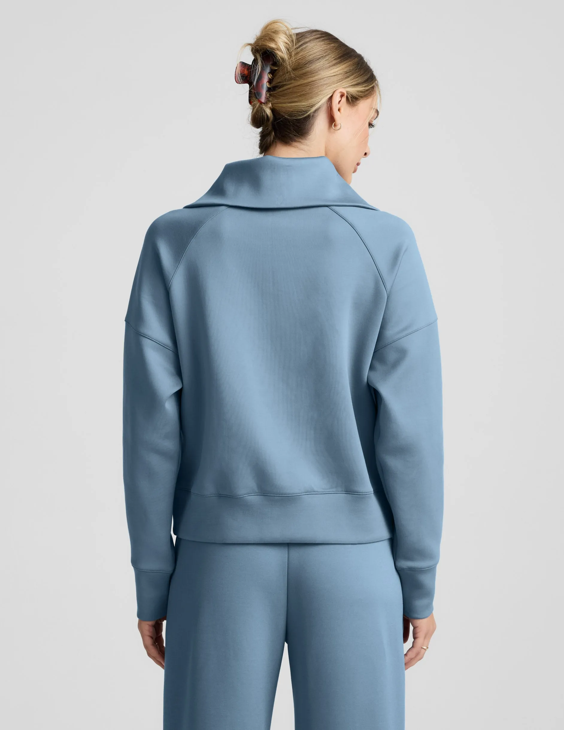 In the Flow 1/4 Zip Pullover sold by Beyond Yoga product image thumbnail 2
