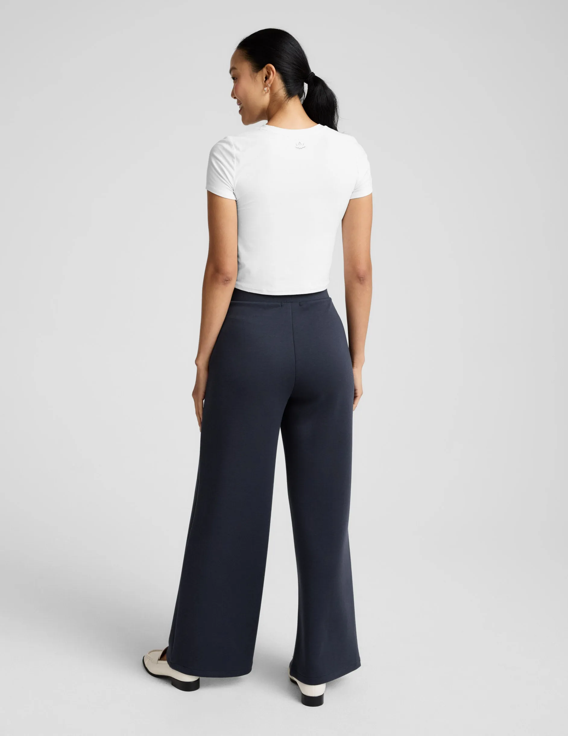 SoftSpring Wide Leg Pant 29" sold by Beyond Yoga product image thumbnail 5