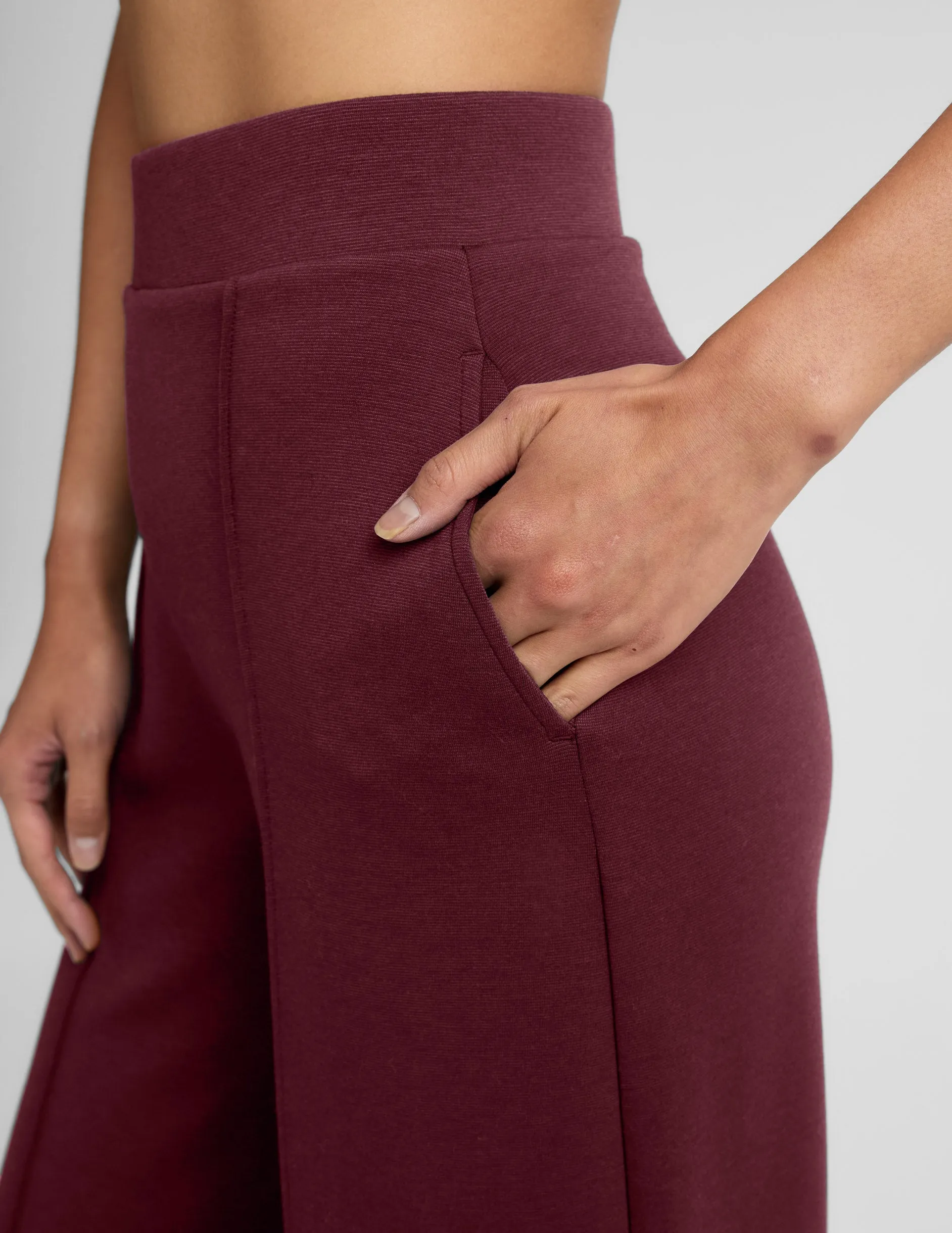 SoftSpring Wide Leg Pant 29" sold by Beyond Yoga product image thumbnail 2