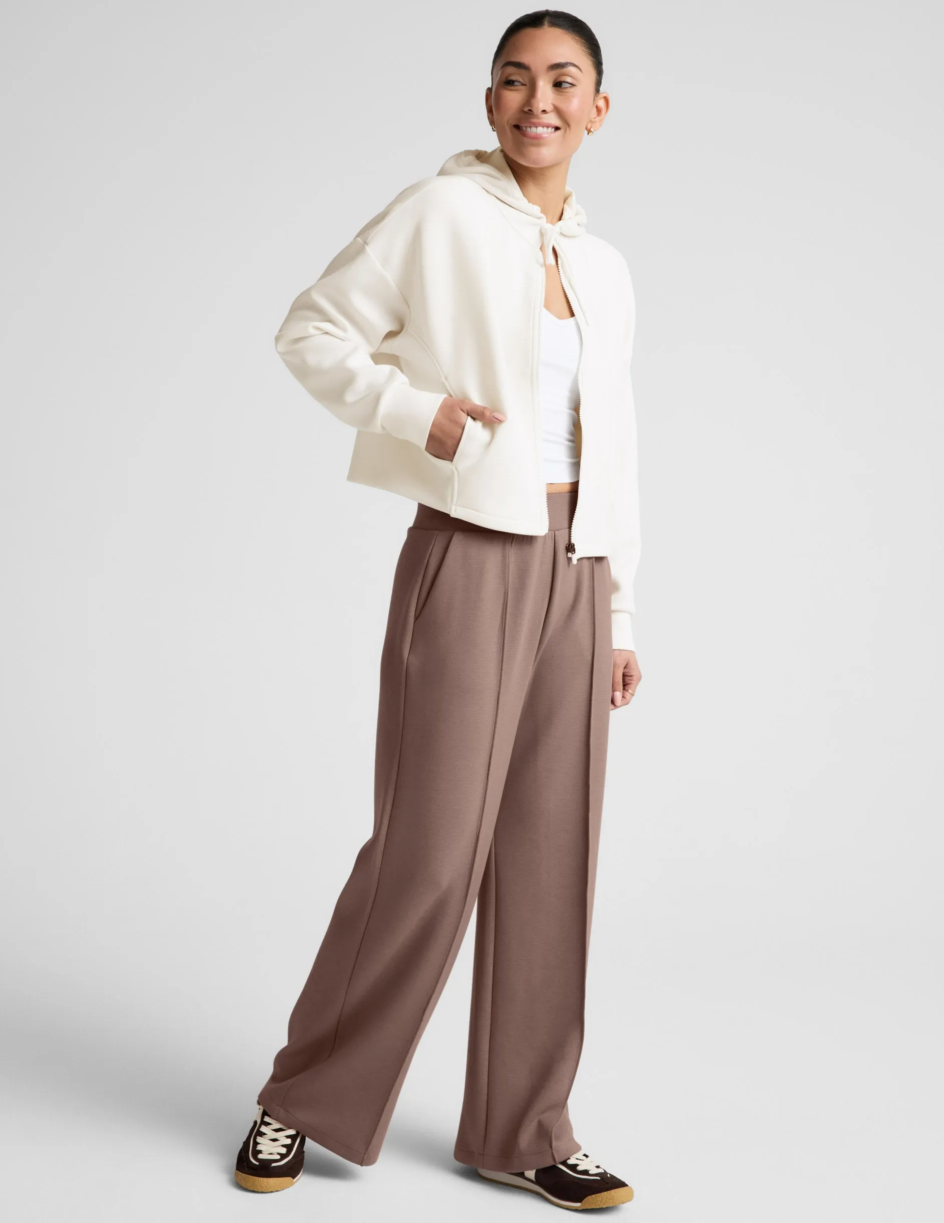 SoftSpring Wide Leg Pant 31" sold by Beyond Yoga product image thumbnail 2