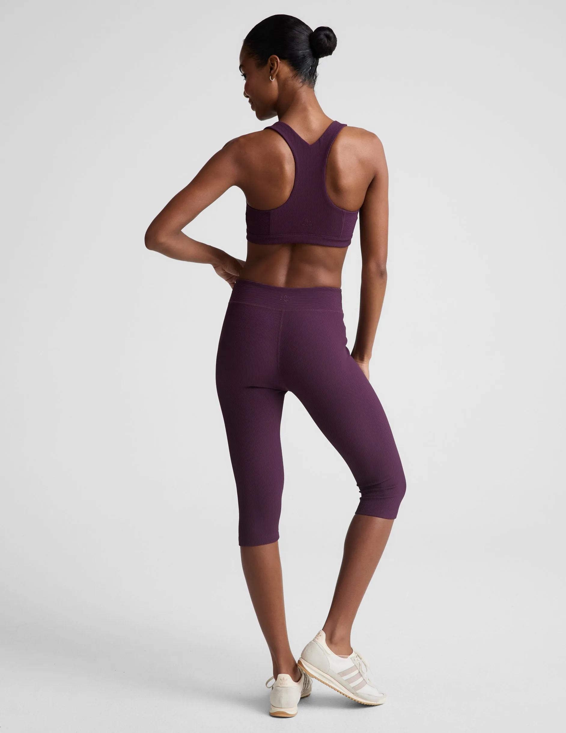 Impulse Ribbed V-Waist Pedal Pusher Legging sold by Beyond Yoga product image thumbnail 3