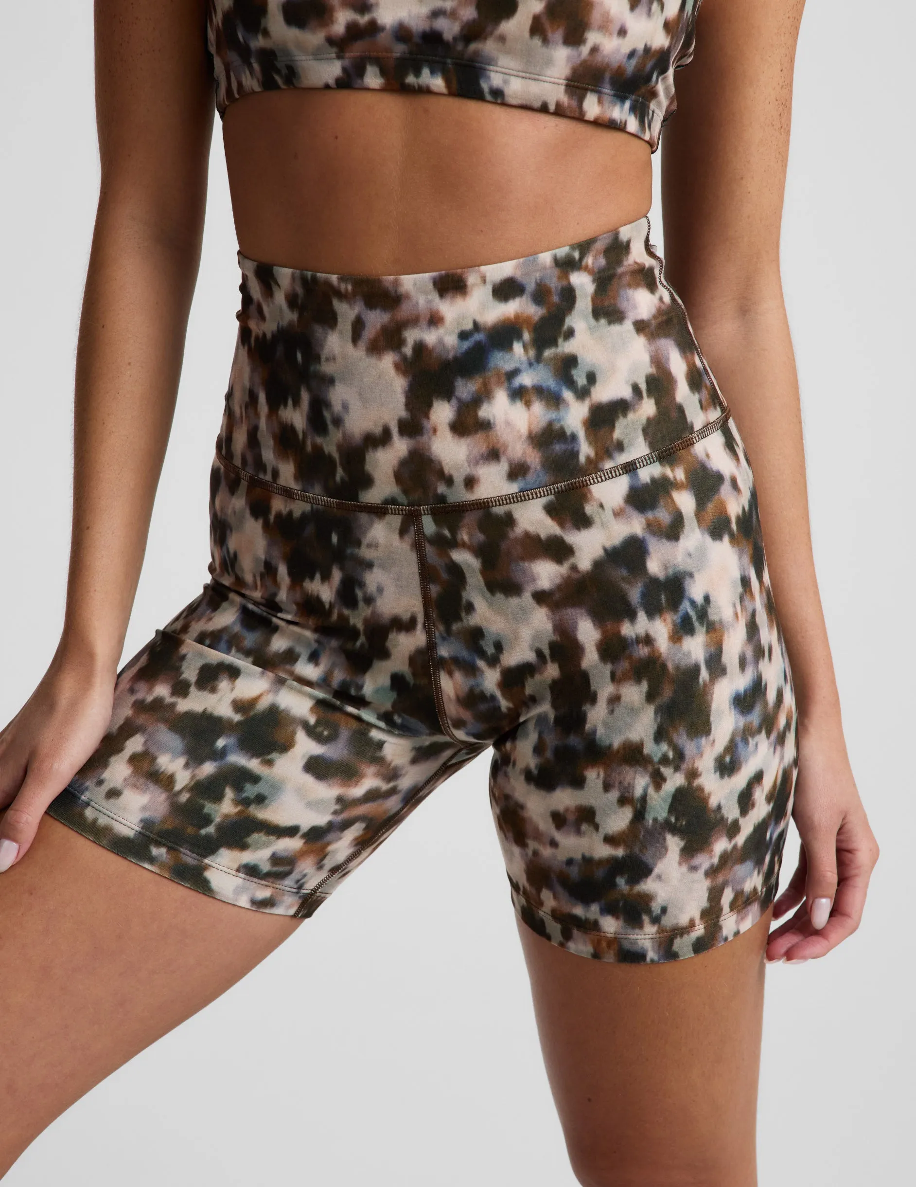 Dappled Roan SoftMark Keep Pace Biker Short sold by Beyond Yoga product image thumbnail 4
