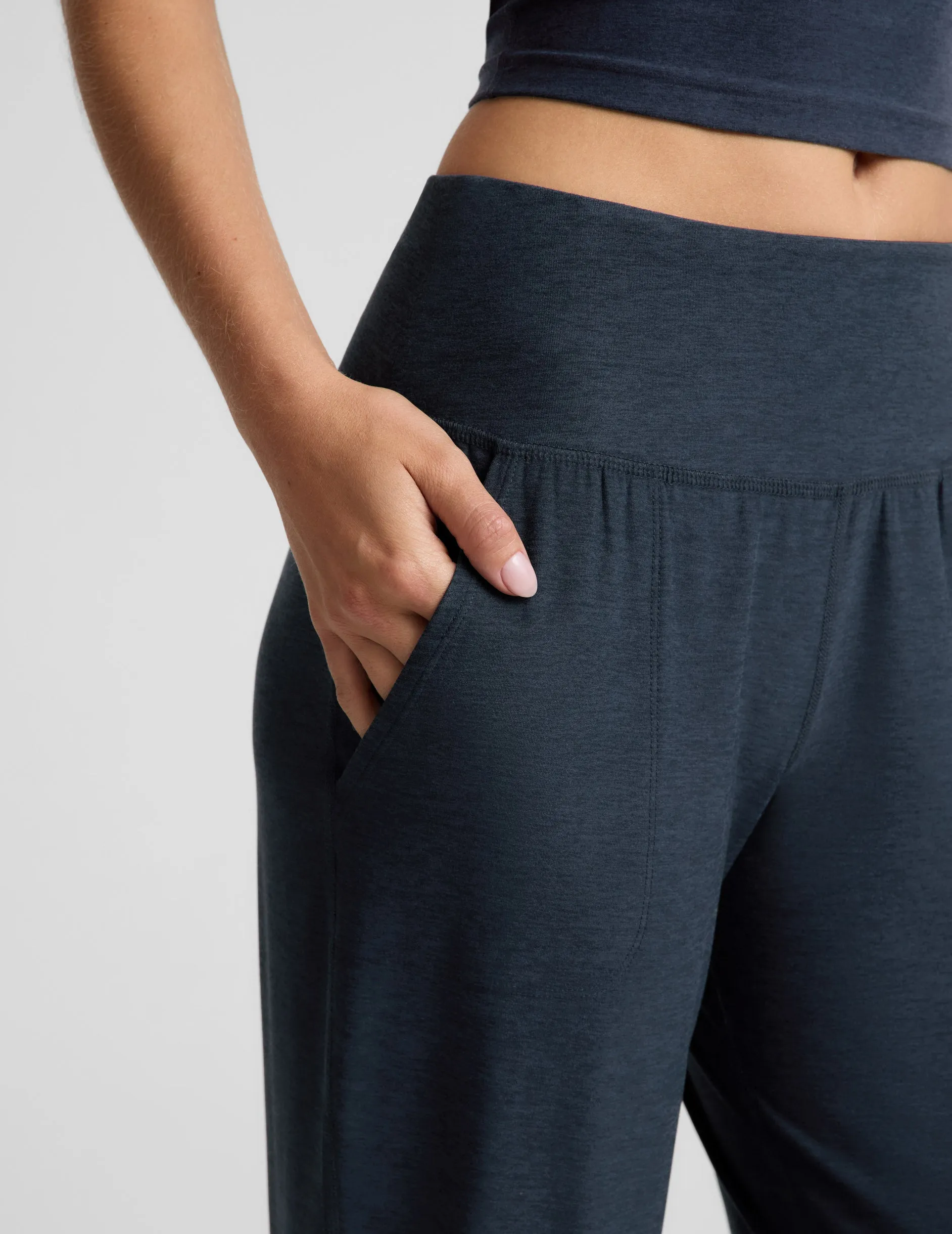 Midweight Spacedye™ Midi Jogger sold by Beyond Yoga product image thumbnail 3