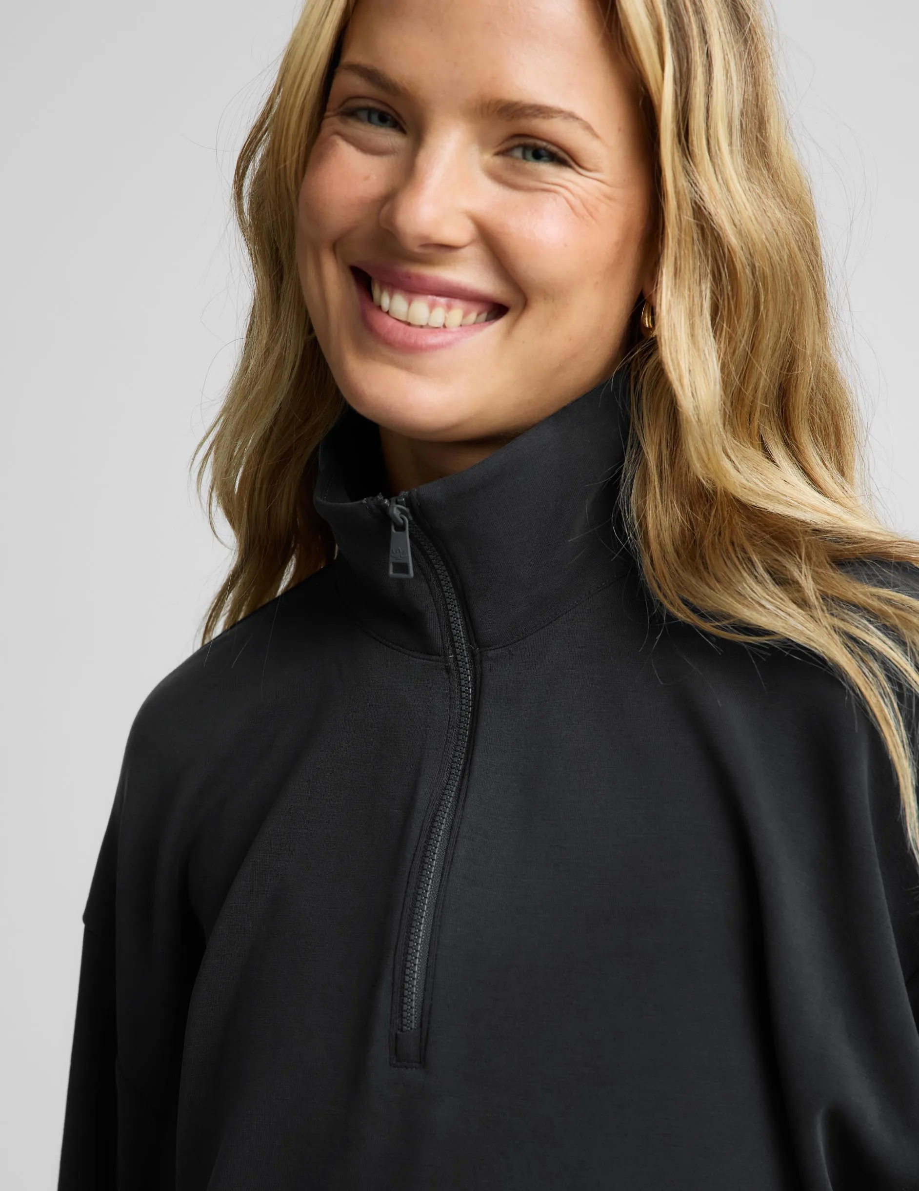 Luxe Sandwash Half Zip Pullover sold by Beyond Yoga product image thumbnail 5