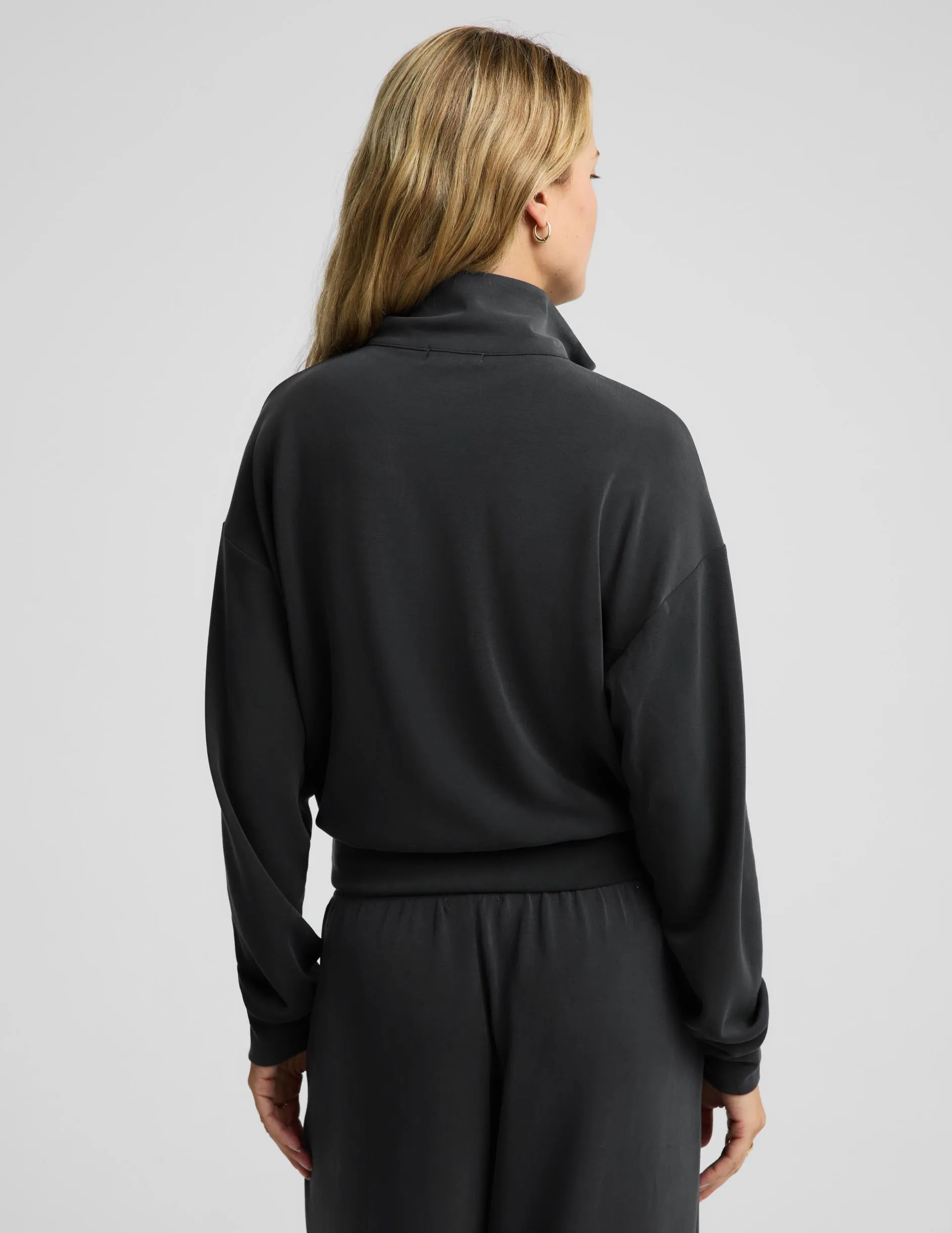 Luxe Sandwash Half Zip Pullover sold by Beyond Yoga product image thumbnail 3
