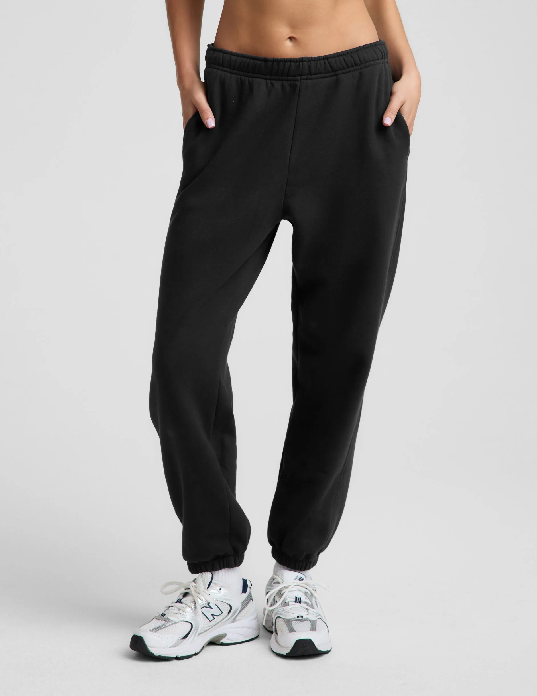LuxeFleece 2.0™ Jogger 28" sold by Beyond Yoga product image thumbnail 2