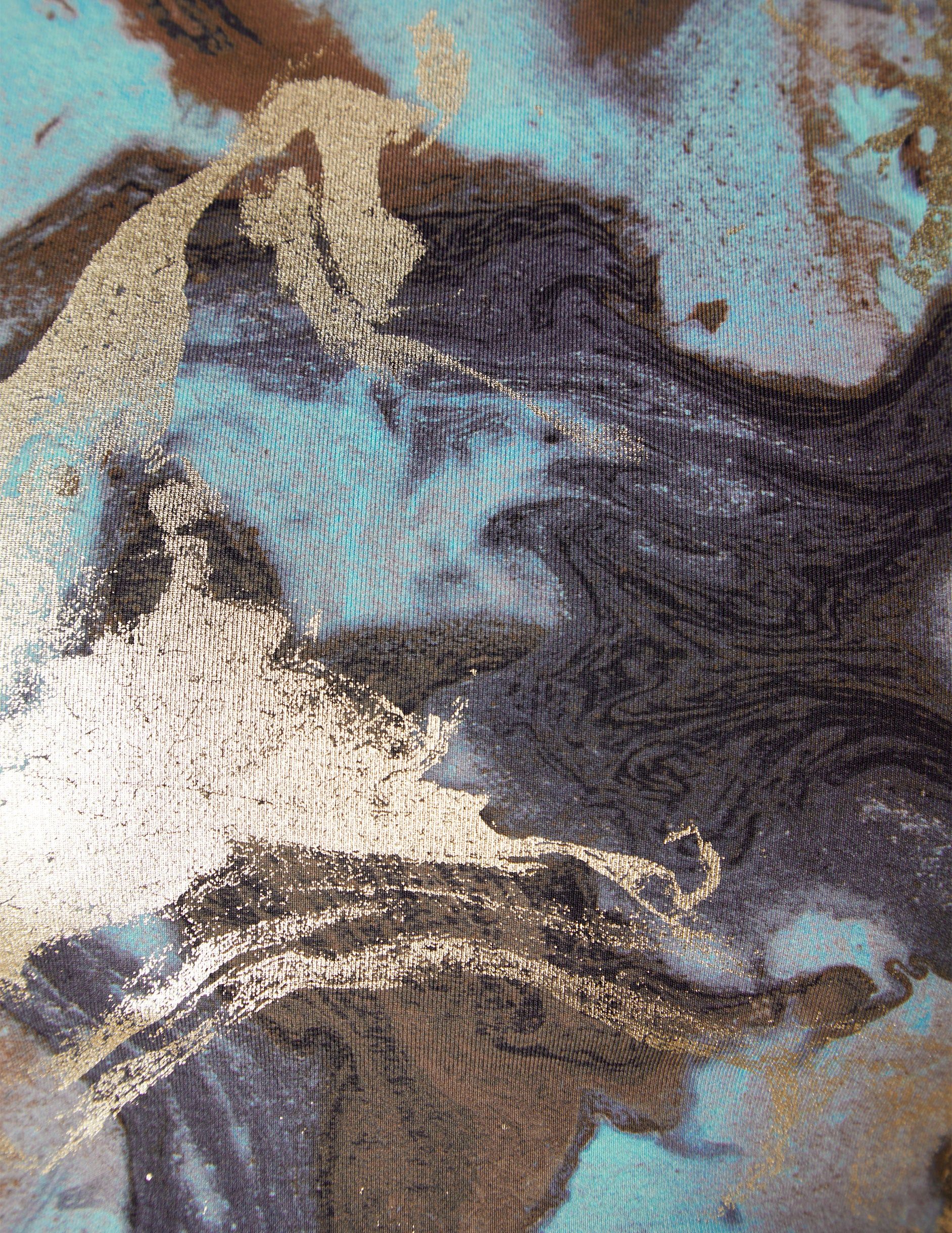 Ocean Blue Marble Foil PowerShine Focus Cropped Tank sold by Beyond Yoga product image thumbnail 5