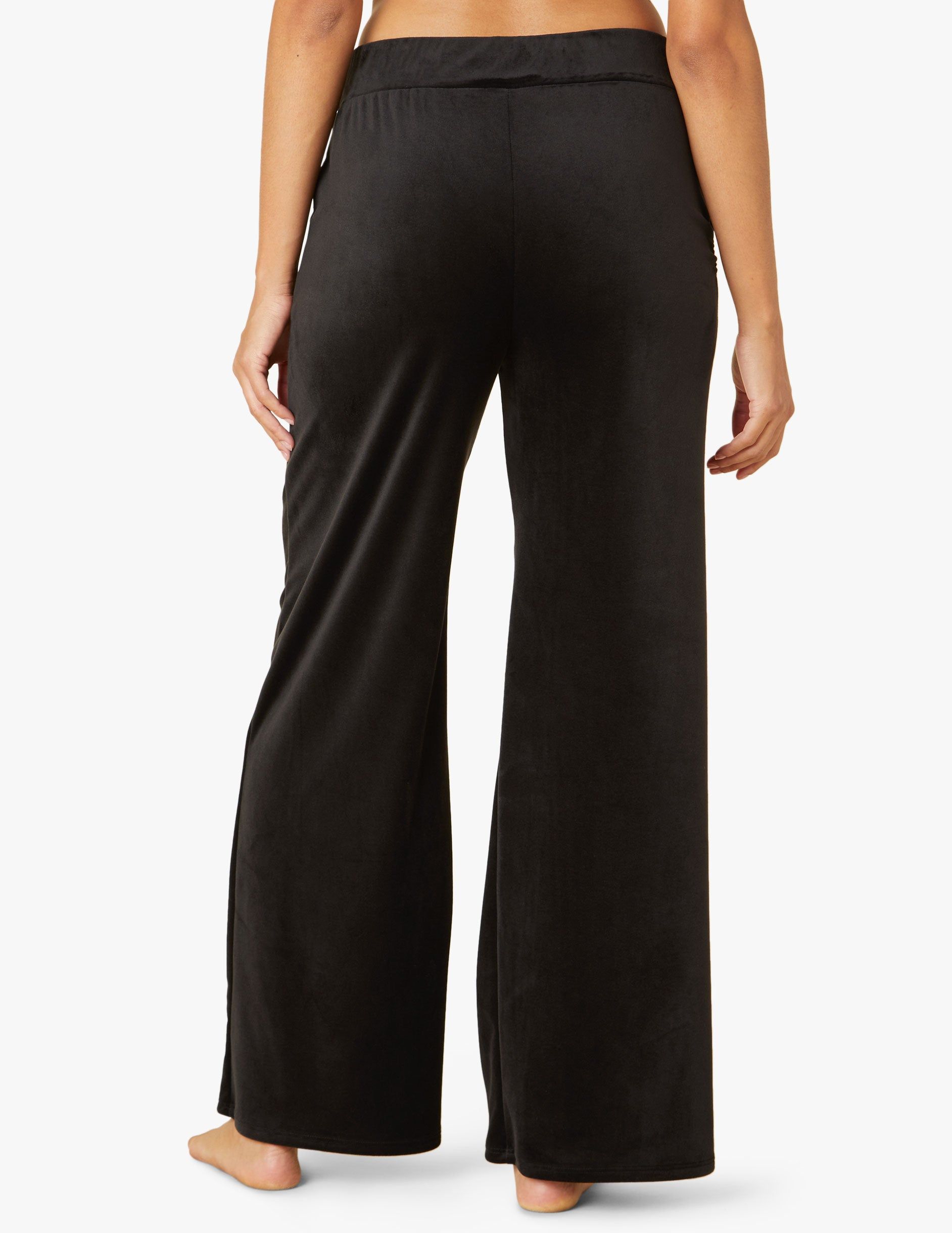 Elevate Long Pant sold by Beyond Yoga product image thumbnail 4