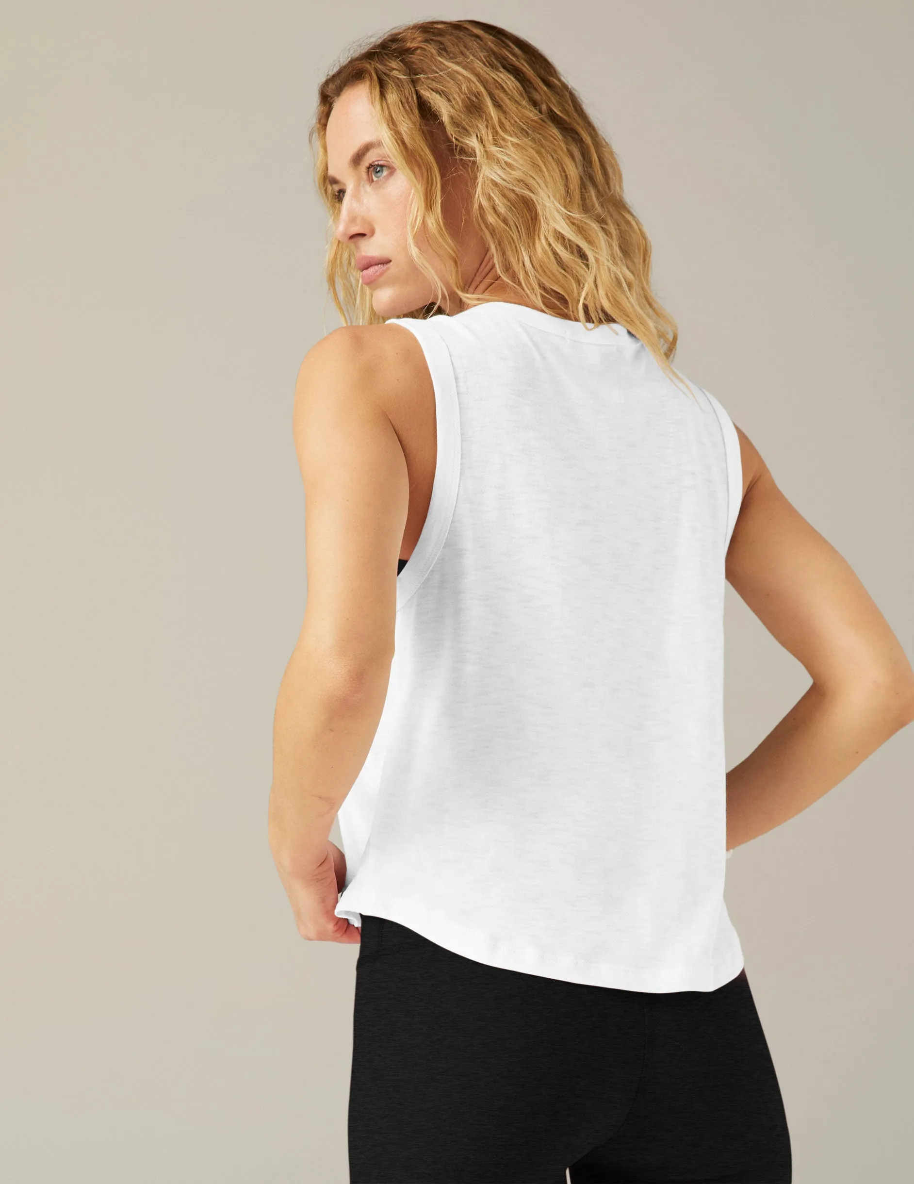 Signature Curved Hem Tank sold by Beyond Yoga product image thumbnail 4