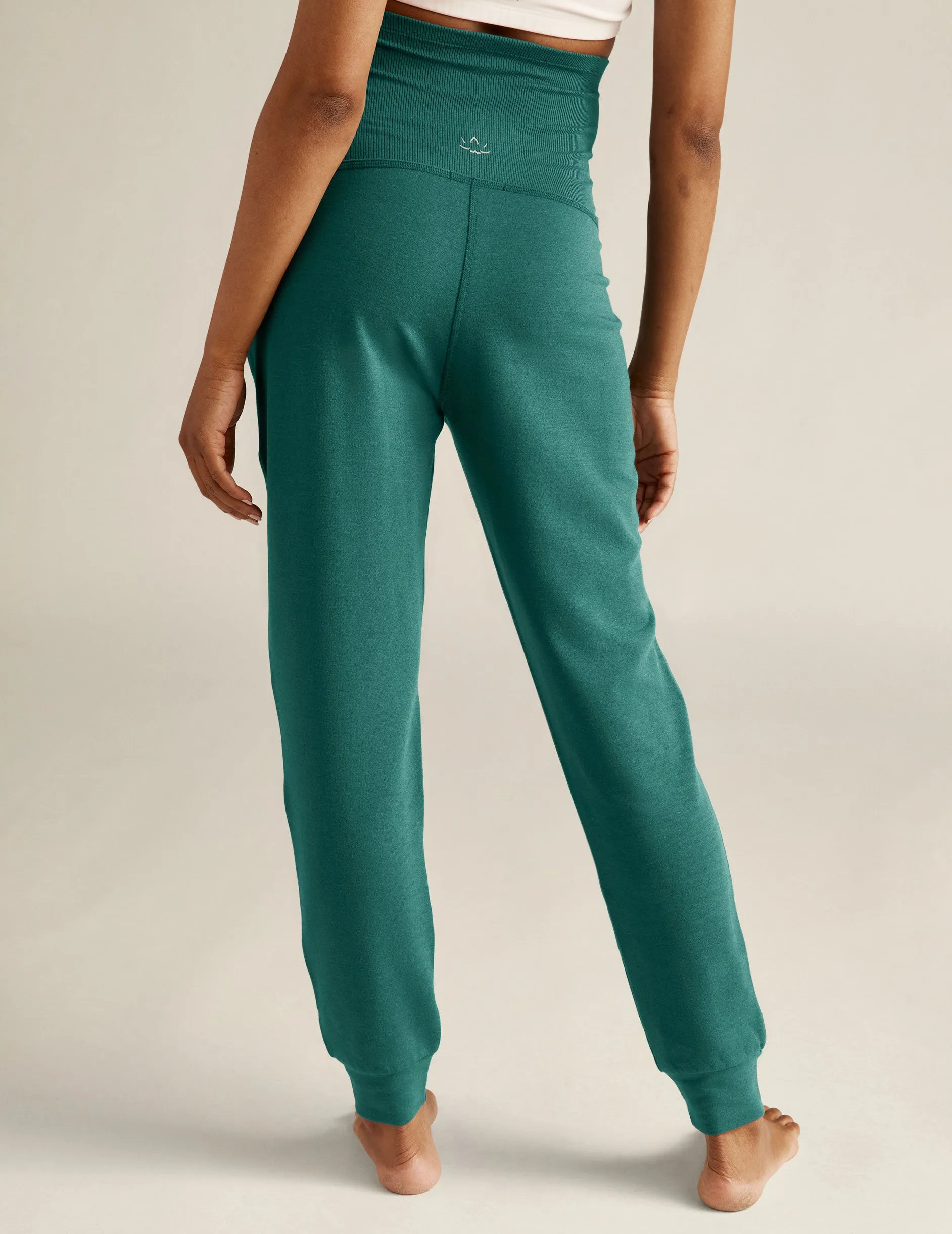 Cozy Fleece Grow Together Fold Over Maternity Sweatpants sold by Beyond Yoga product image thumbnail 3