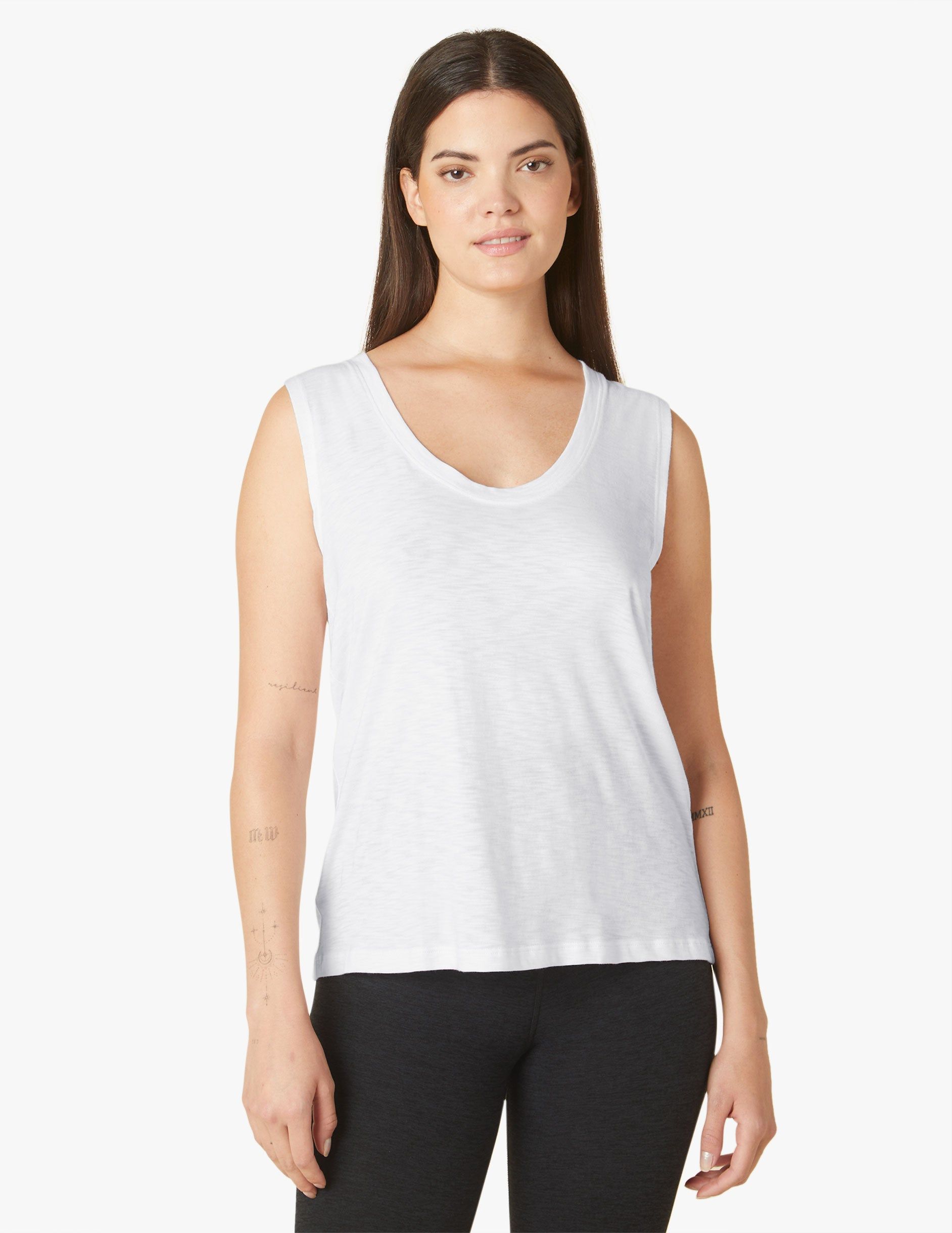 Signature Scoop Tank sold by Beyond Yoga product image thumbnail 2