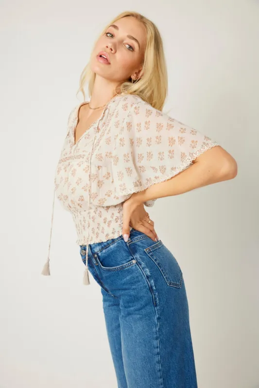 Sunday Top sold by Bila