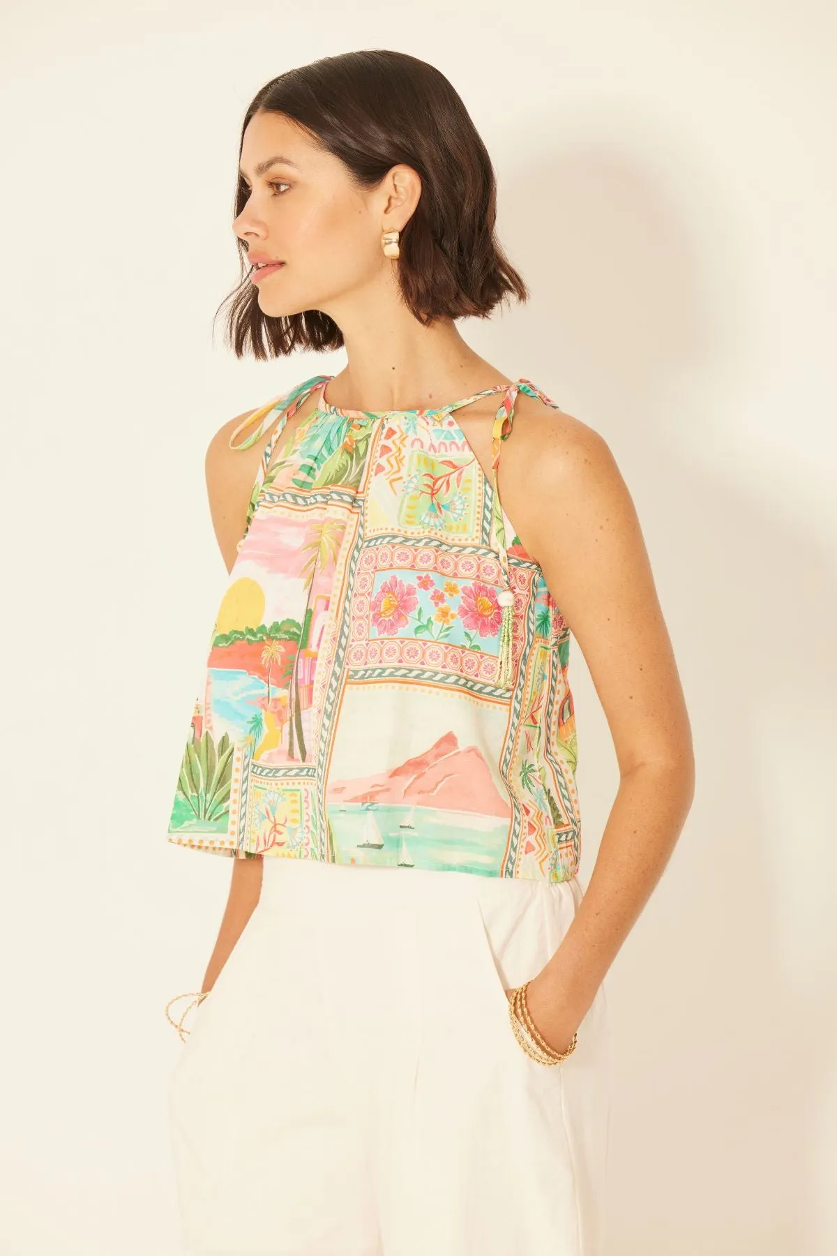 Dover Top sold by Bila