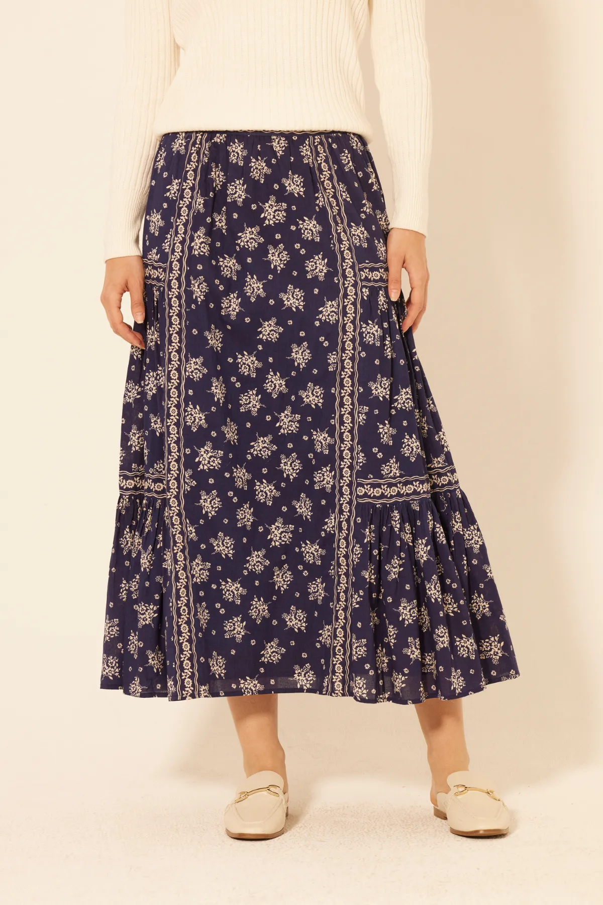 Valley Crest Skirt sold by Bila product image thumbnail 3