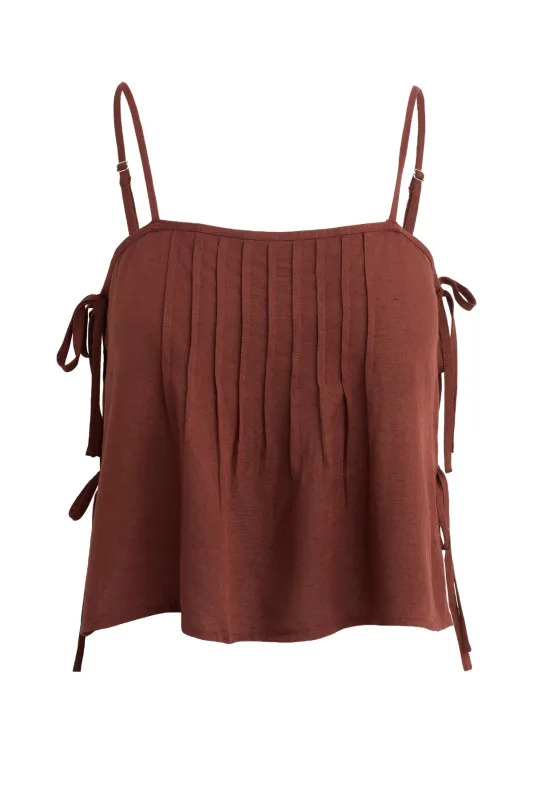 Kelton Top made by Bila