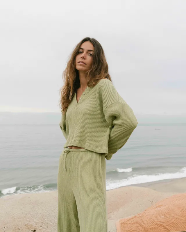 Good Catch Henley T-shirt - Avocado made by Billabong