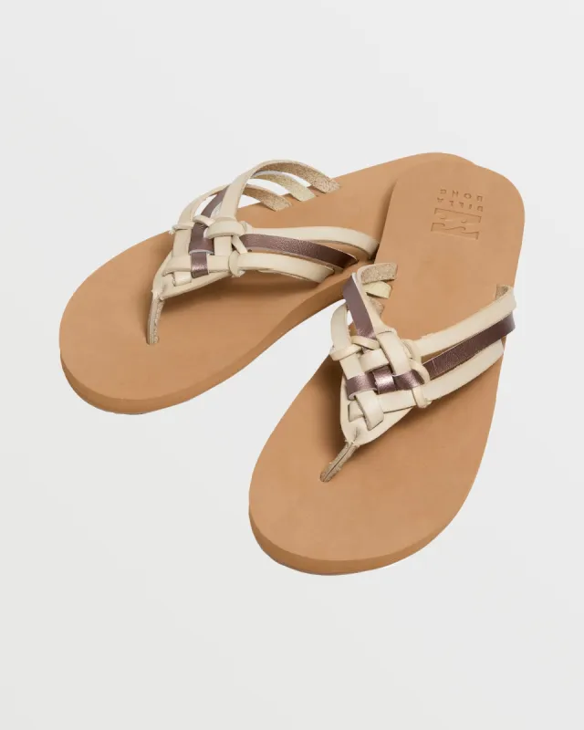 Mia - Wy (Ivory/Champagne) sold by Billabong