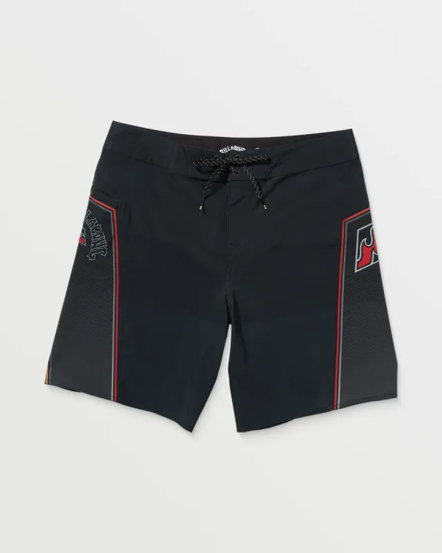 Straddie Airlite 20" Boardshorts - Black sold by Billabong